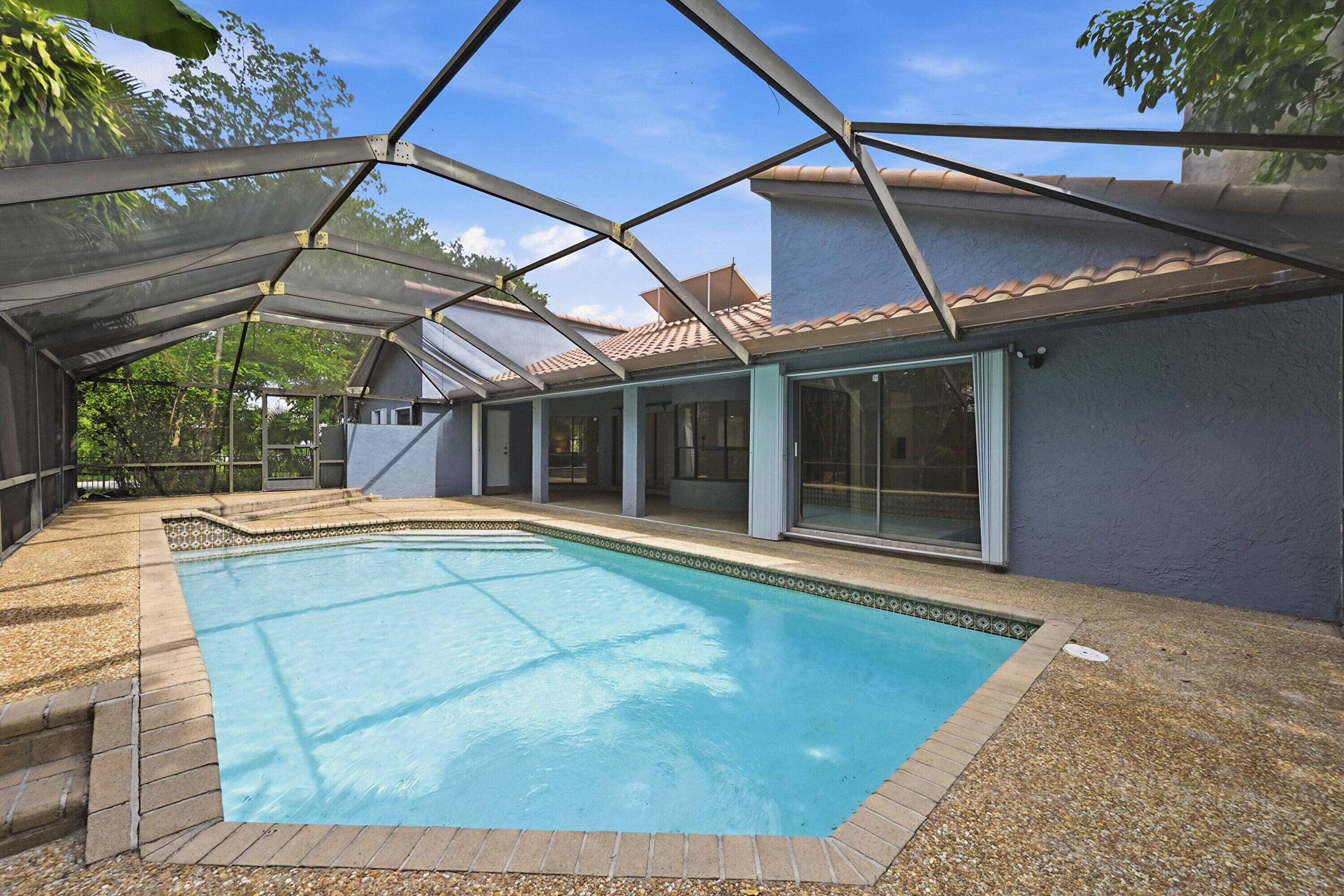 9033 NW 47th Court