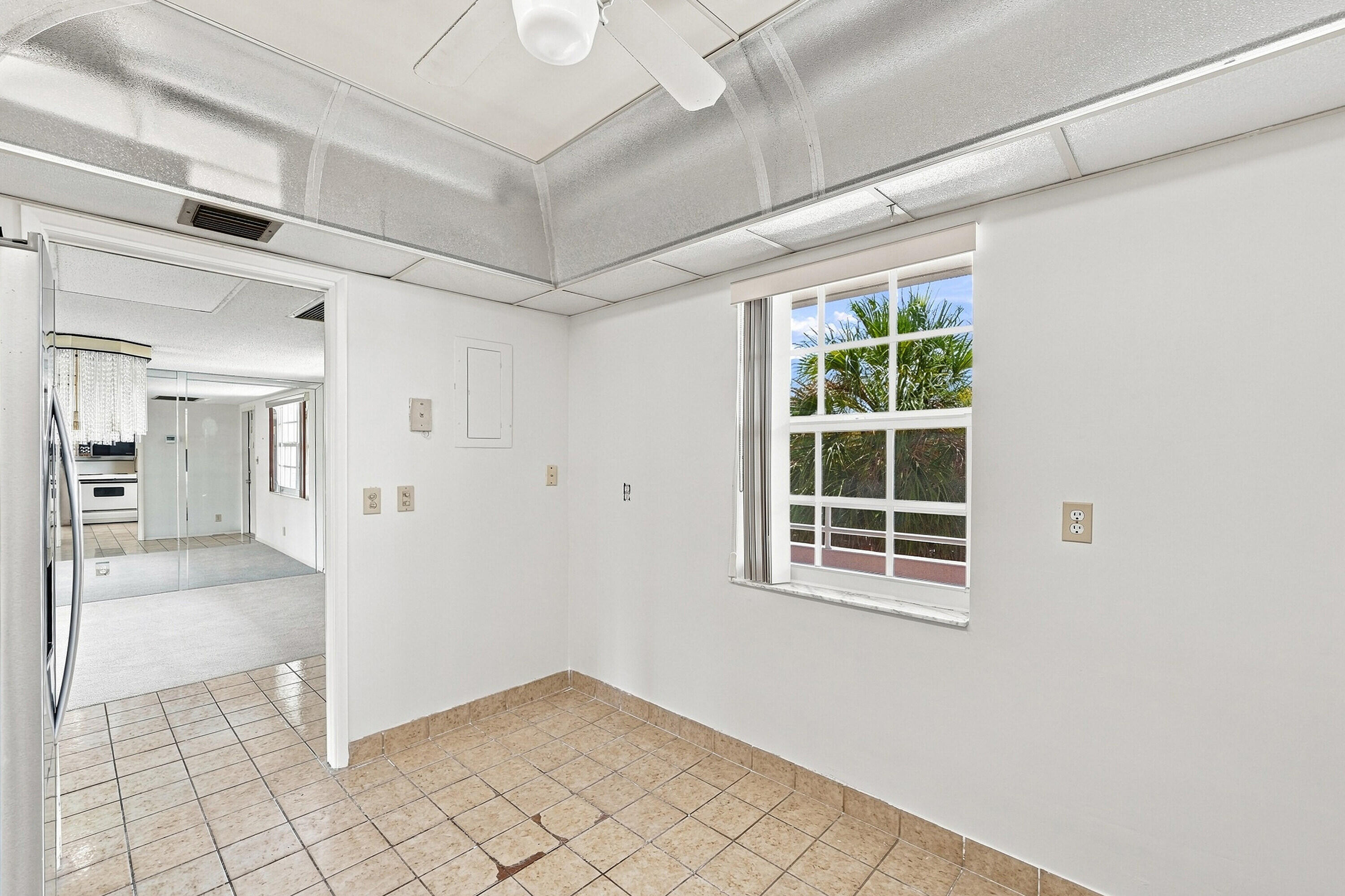 555 Oaks Lane 303