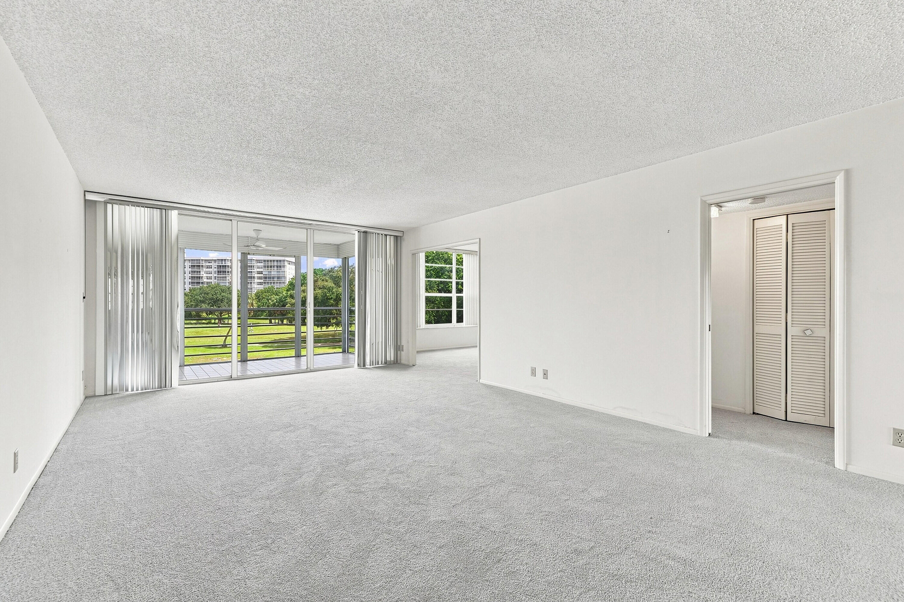 555 Oaks Lane 303