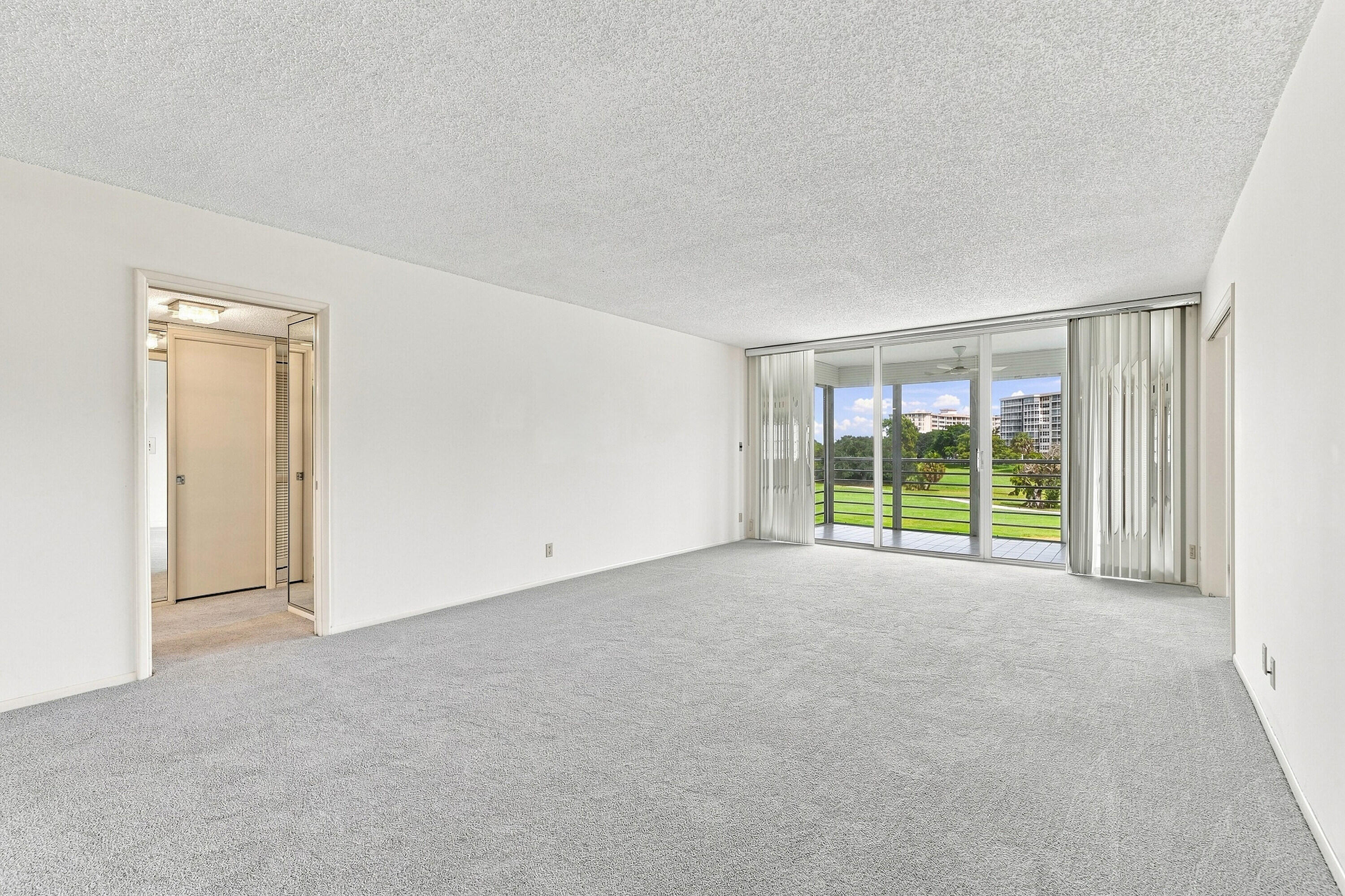 555 Oaks Lane 303