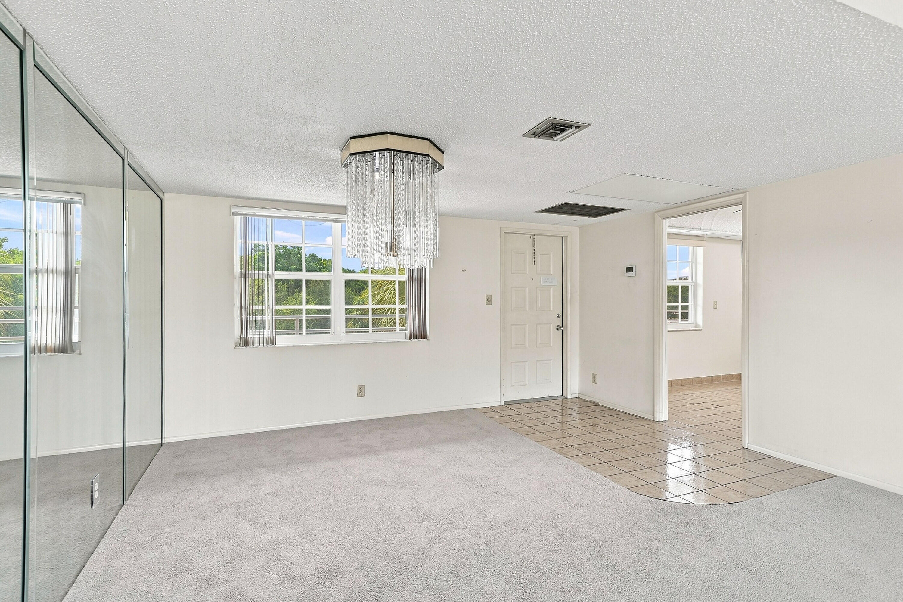 555 Oaks Lane 303