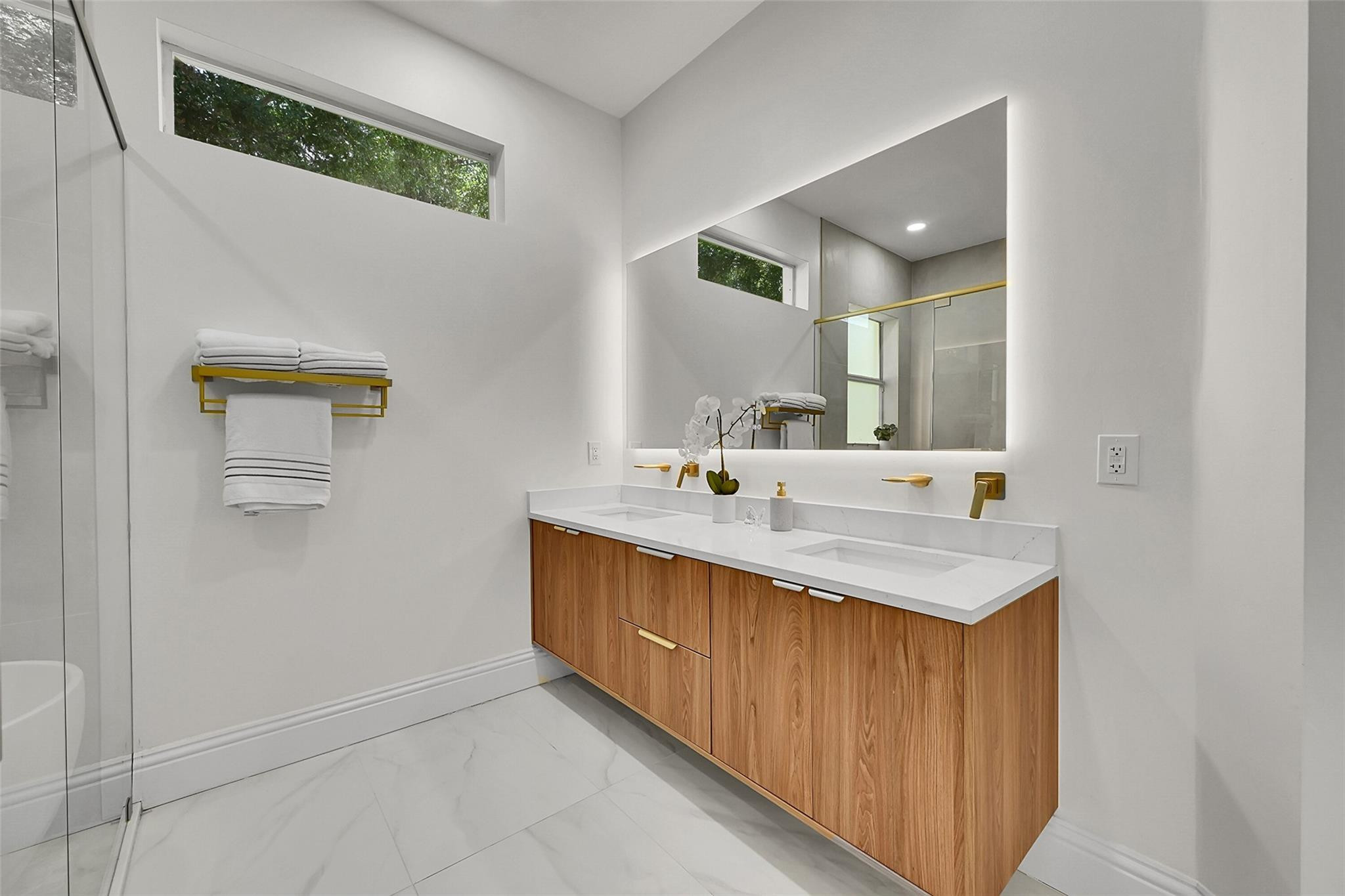 11163 NW 69TH Place