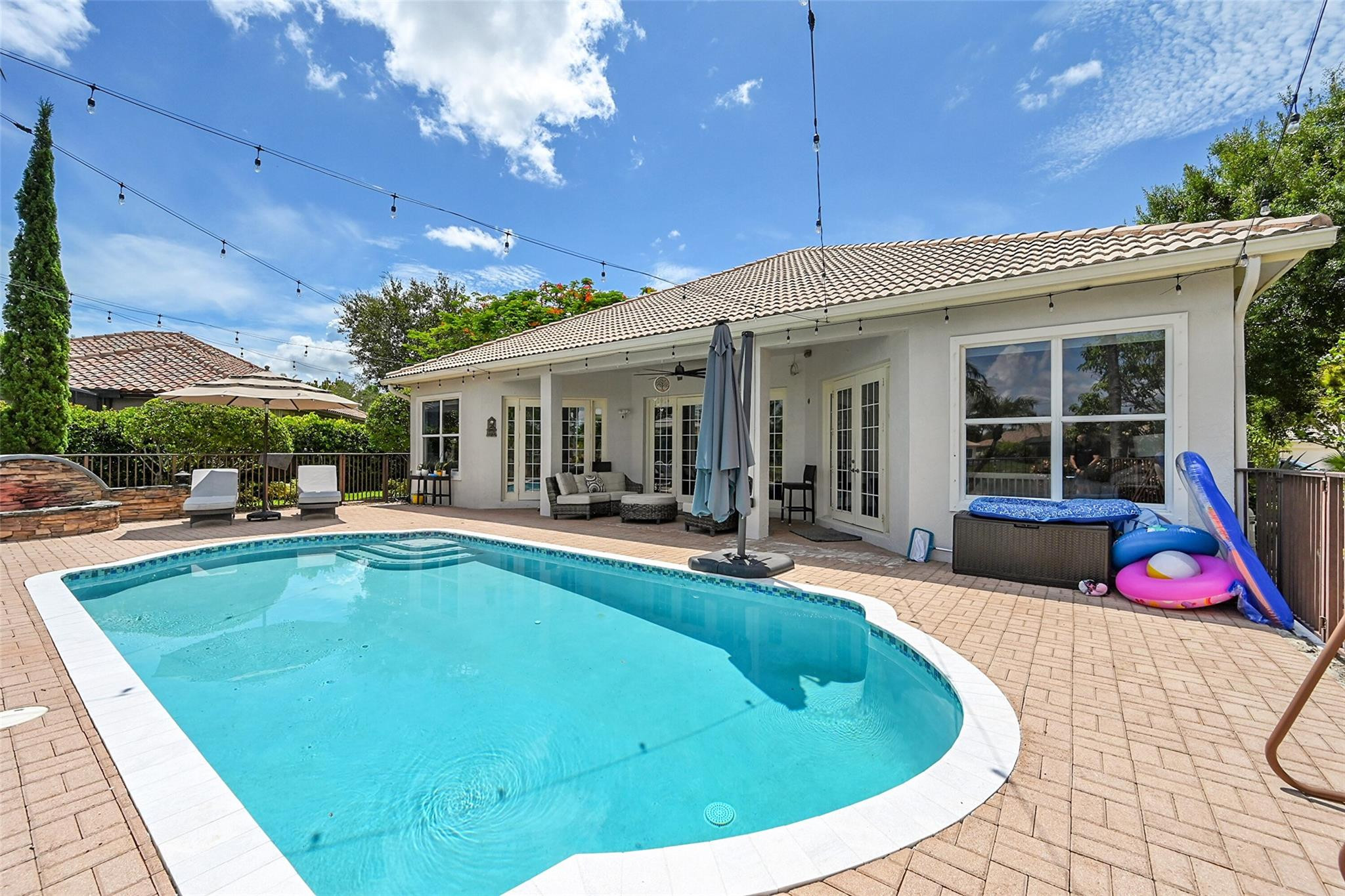11163 NW 69TH Place