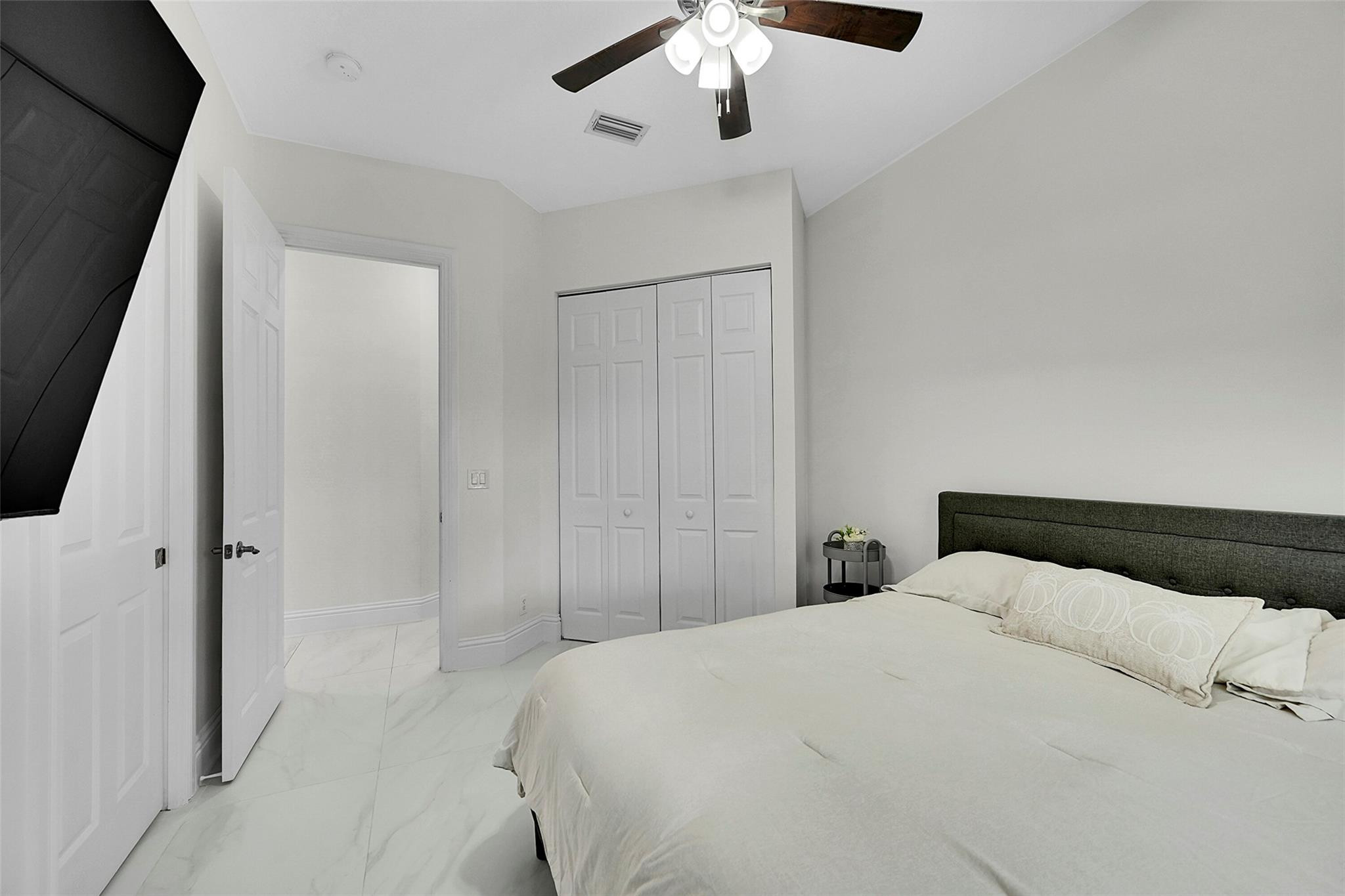 11163 NW 69TH Place