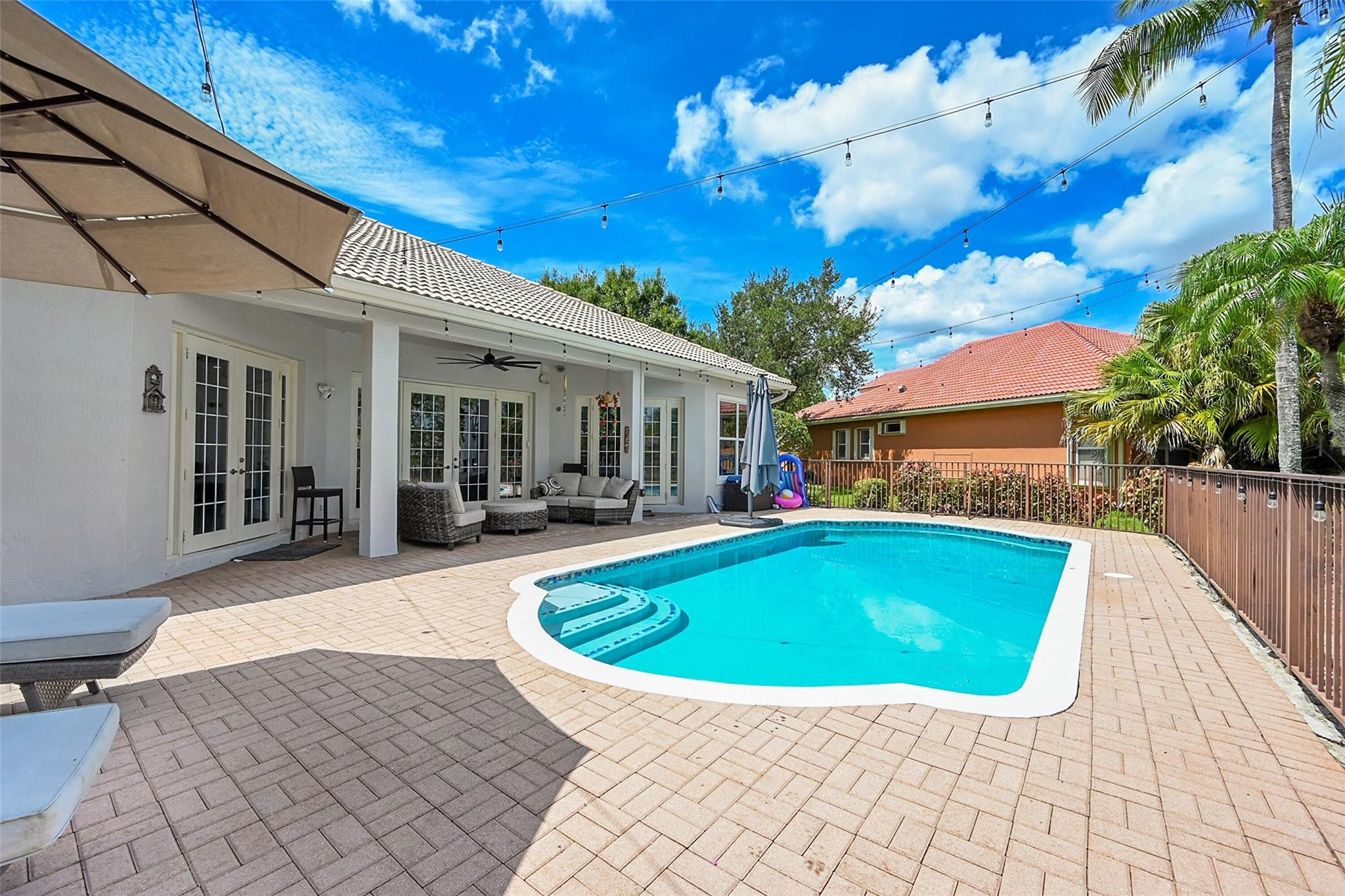 11163 NW 69TH Place