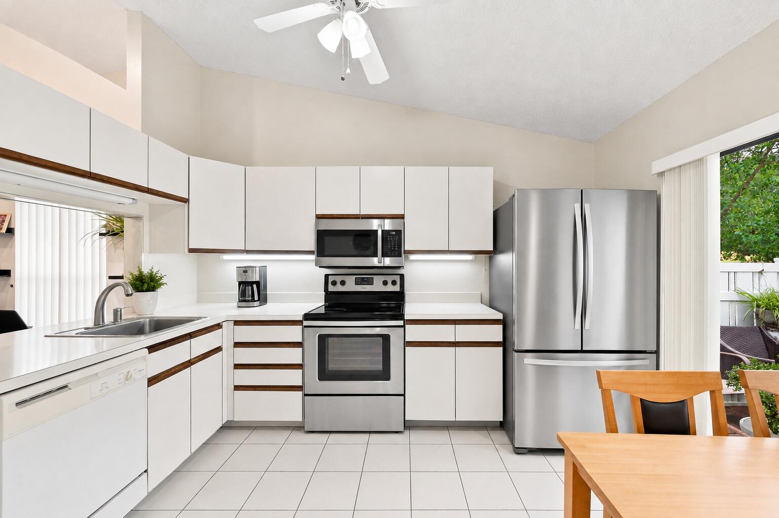 3200 CARAMBOLA Circle S 2580