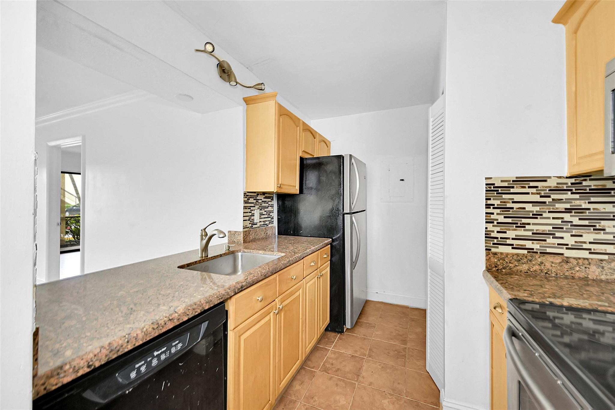 10022 Winding Lake Road 102