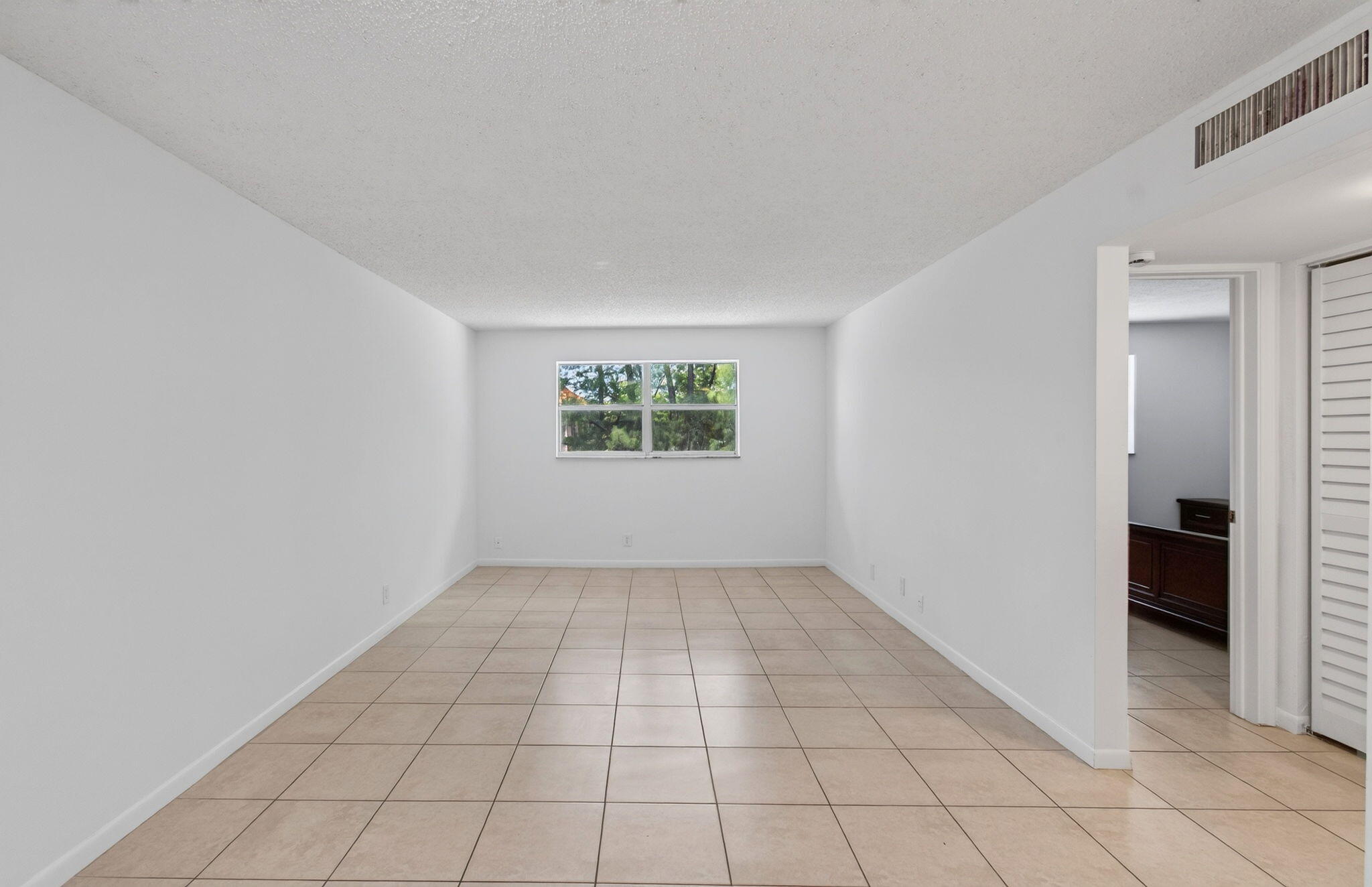 450 SW 2ND Avenue 205