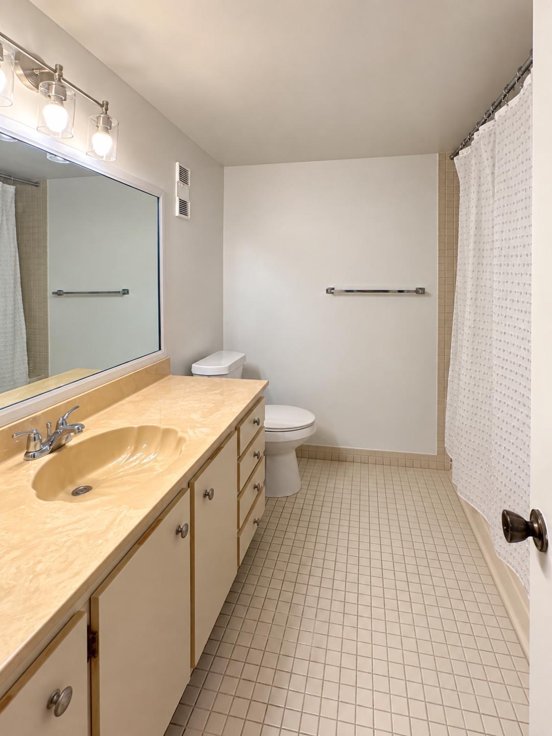 7432 ASHMONT Circle 208
