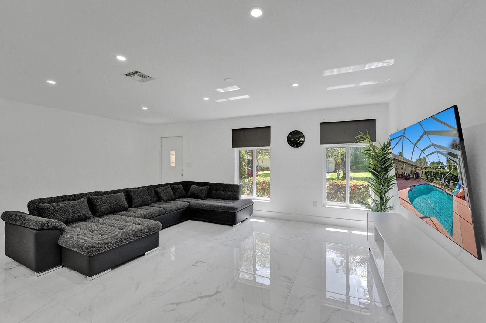 2109 NW 87TH Terrace