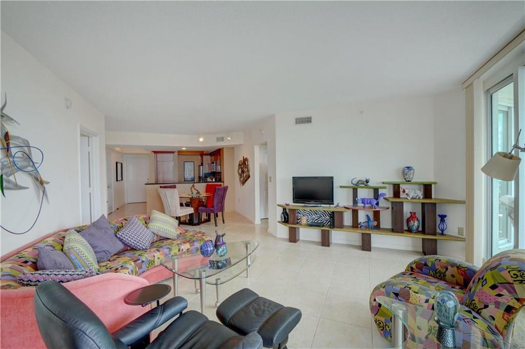 401 SW 4TH Avenue 808