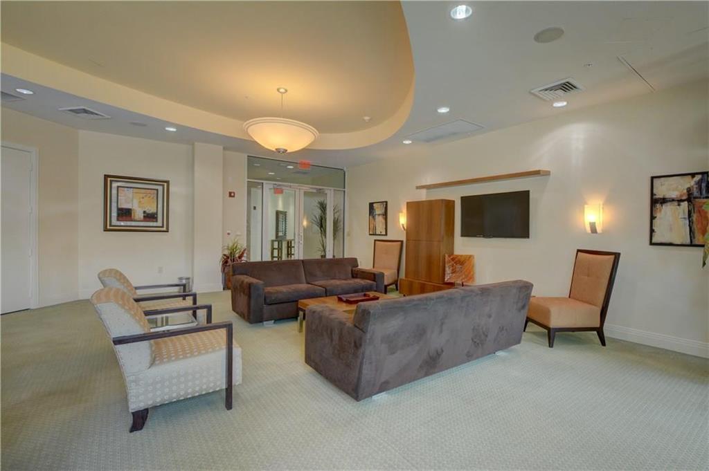 401 SW 4TH Avenue 808