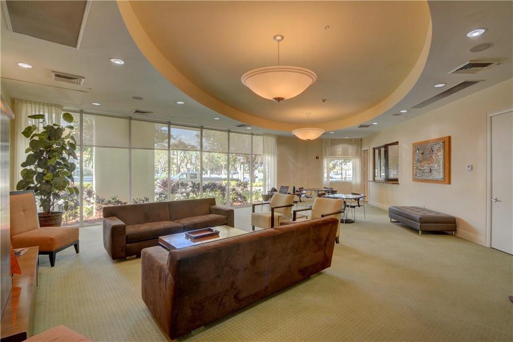401 SW 4TH Avenue 808