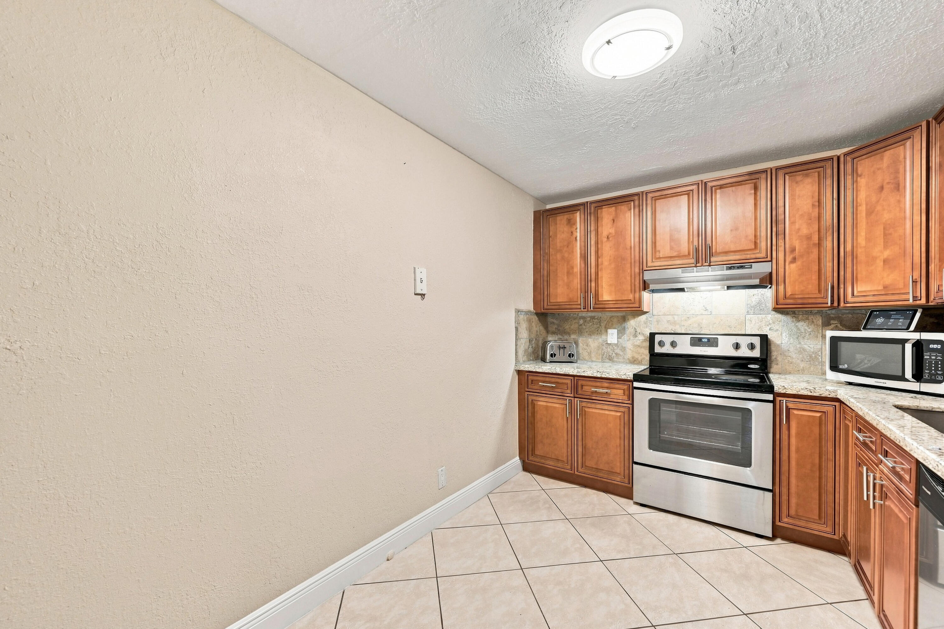 380 E Laurel Drive 5D