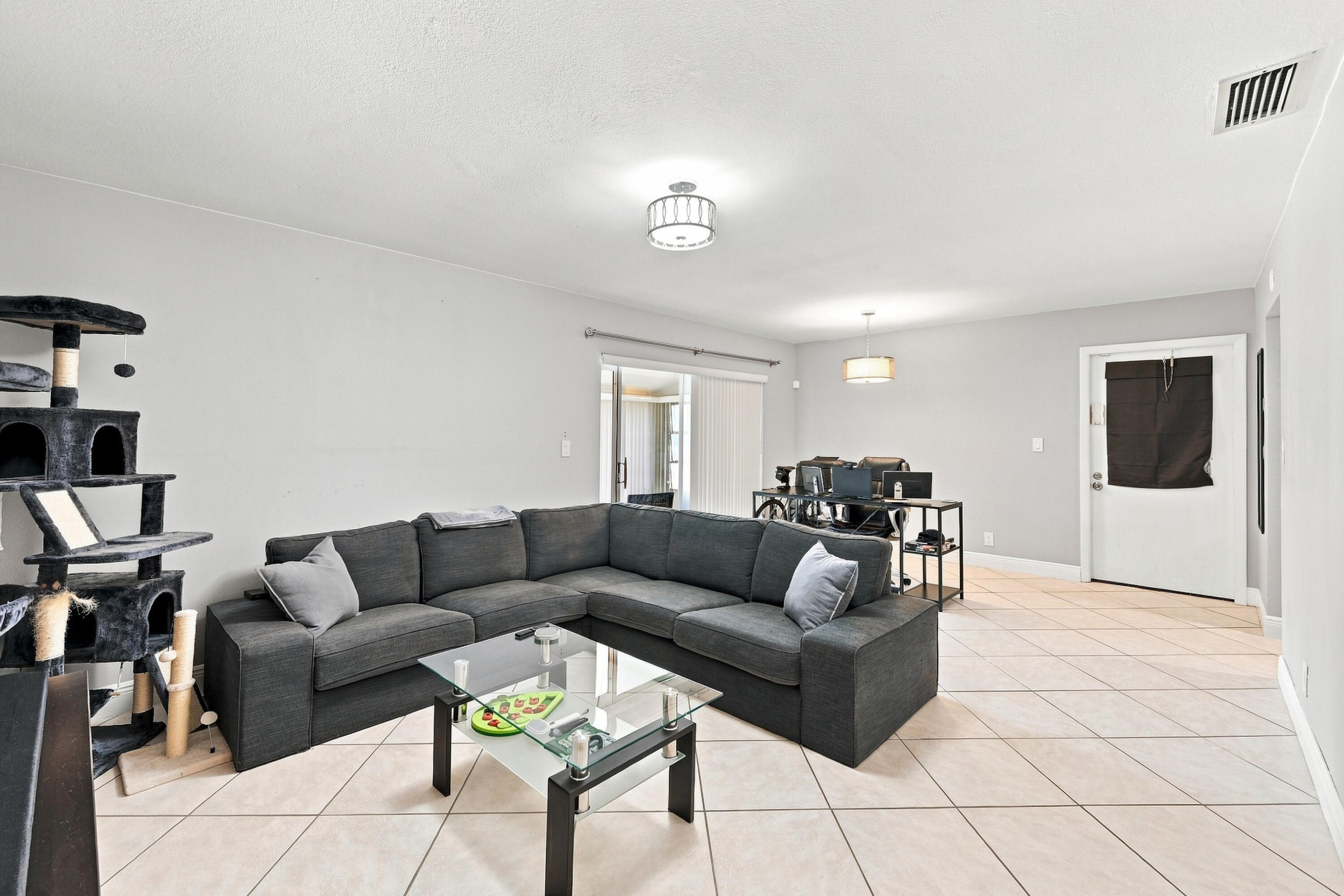 380 E Laurel Drive 5D