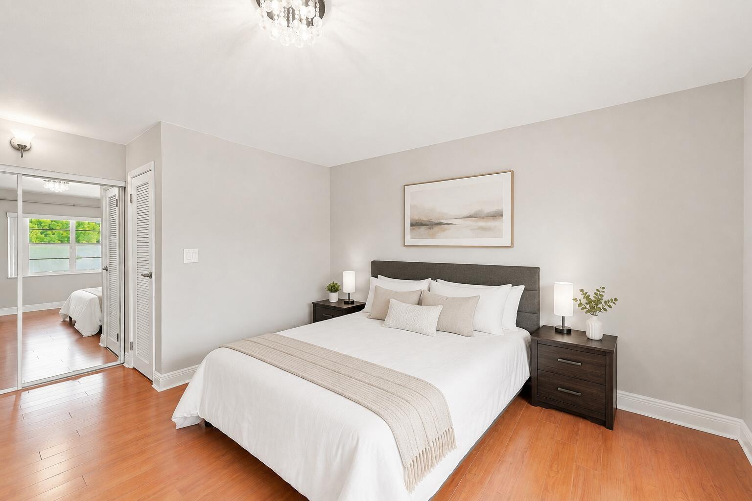380 E Laurel Drive 5D