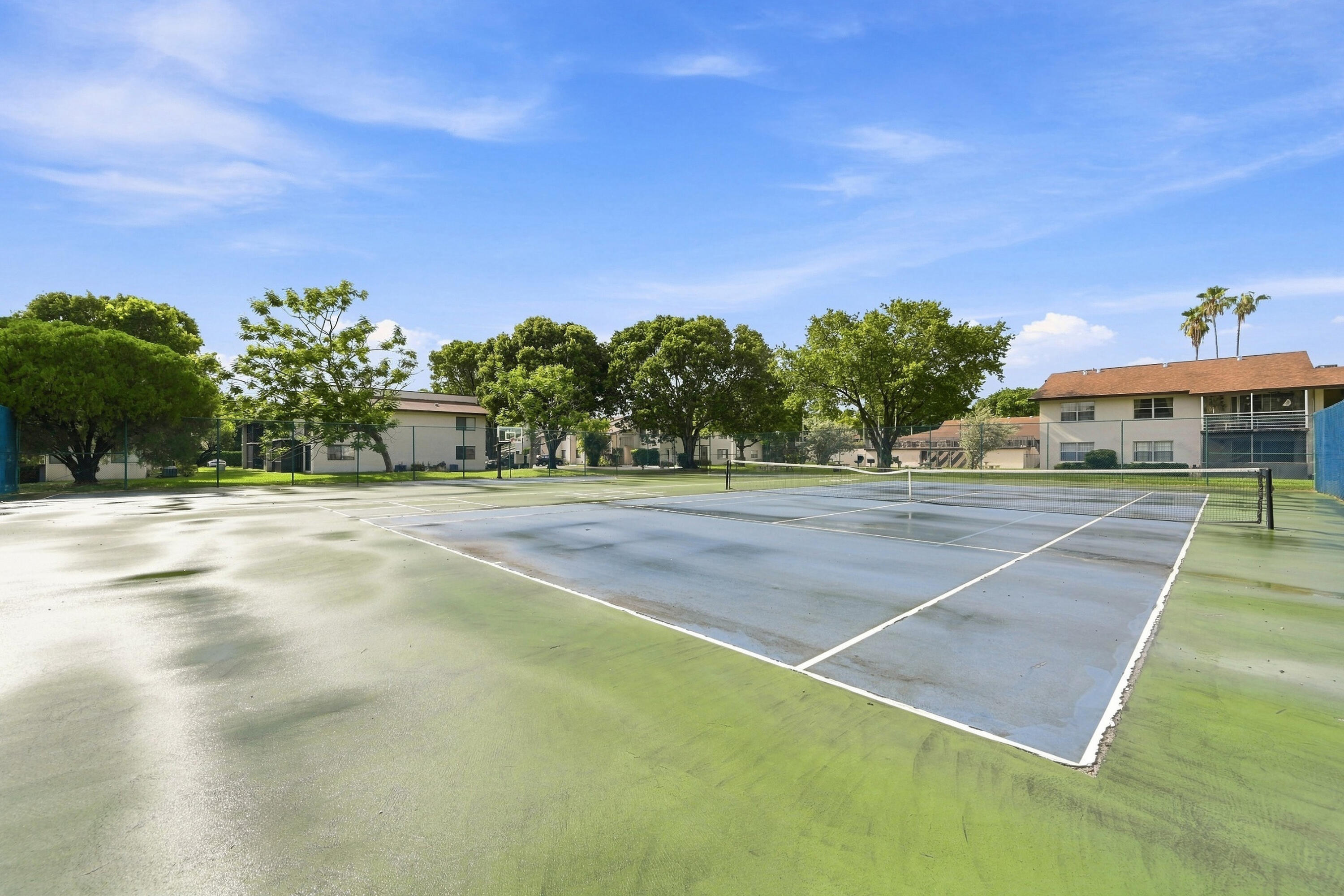 380 E Laurel Drive 5D