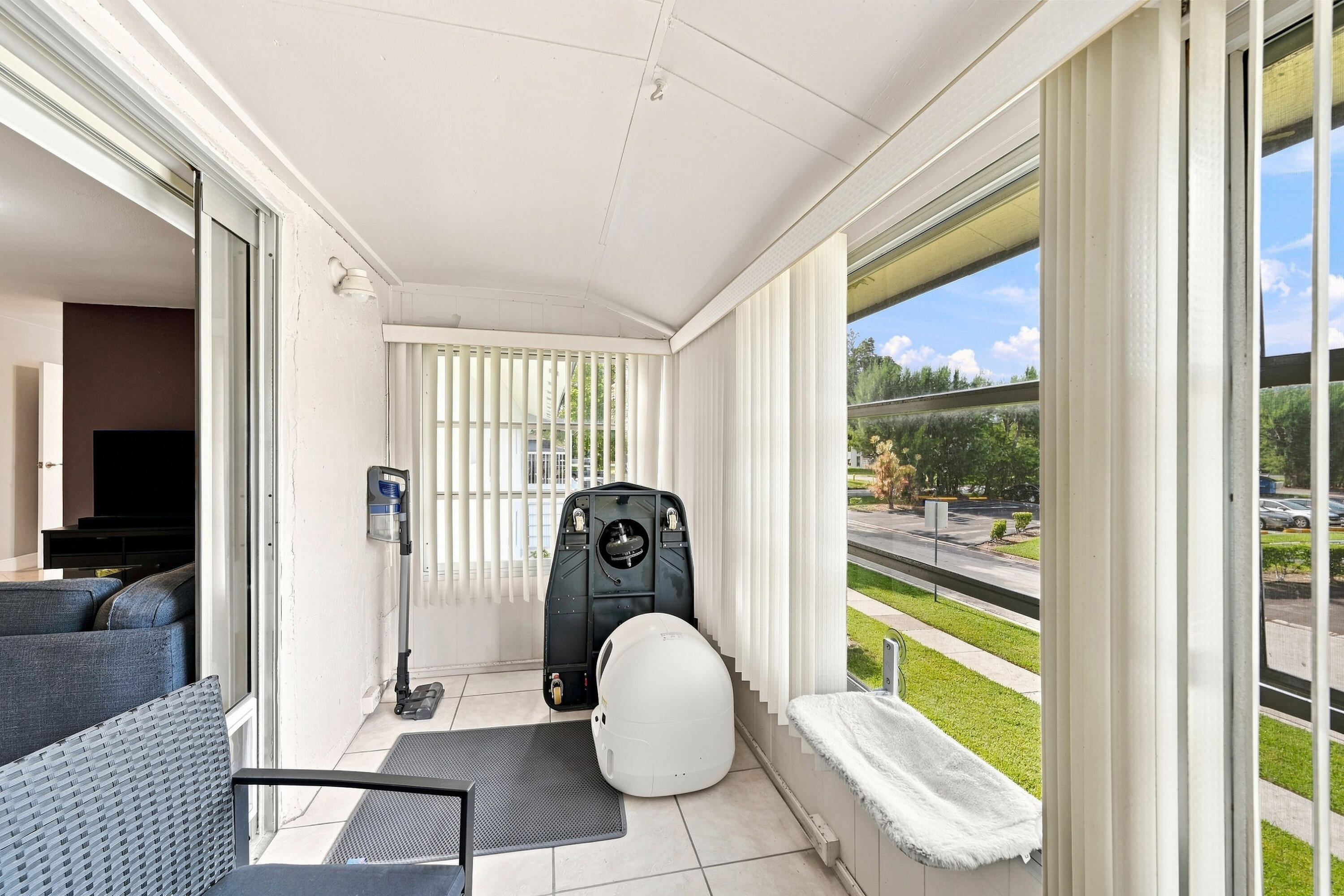 380 E Laurel Drive 5D