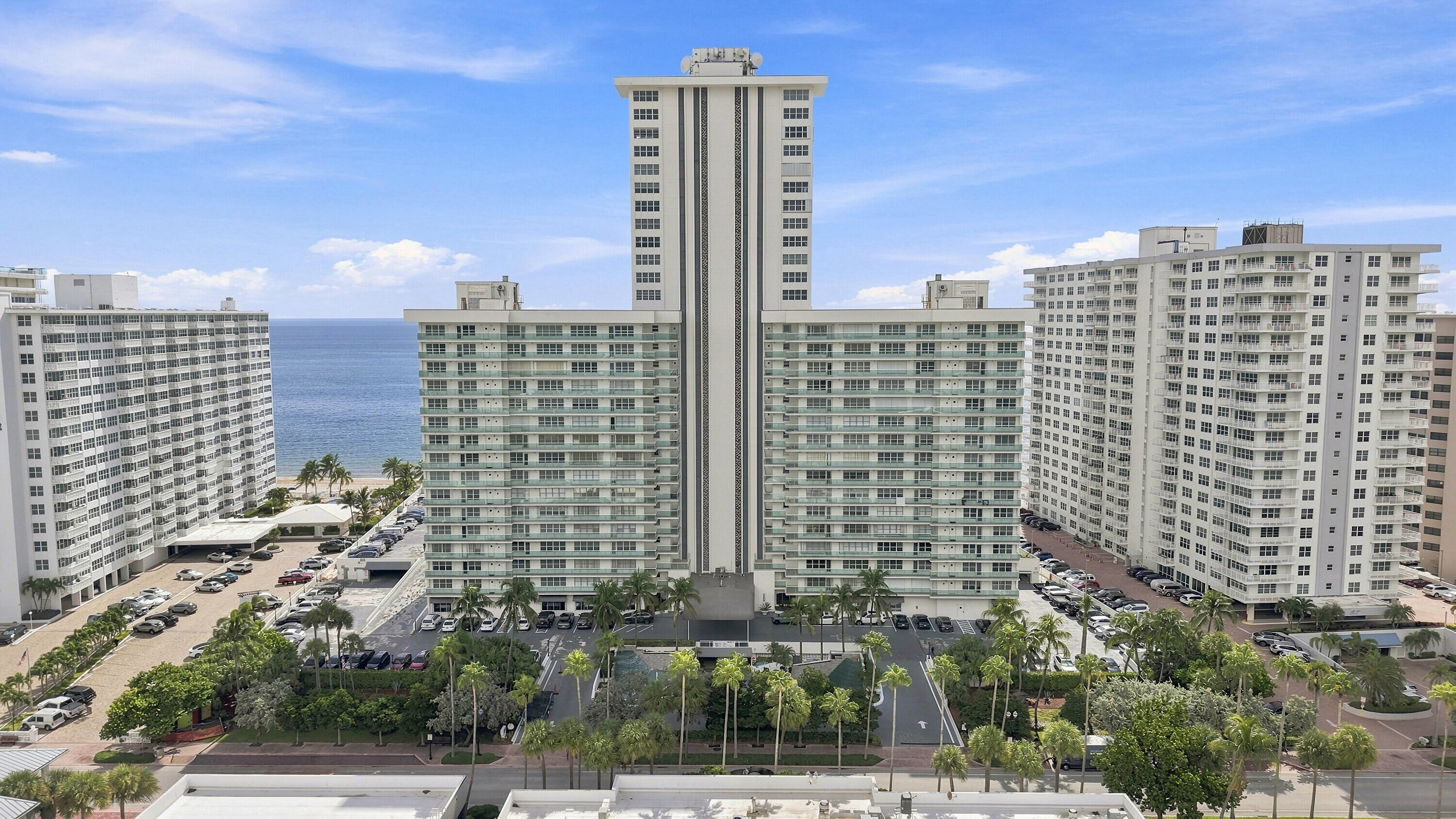 3900 Galt Ocean Drive 2415