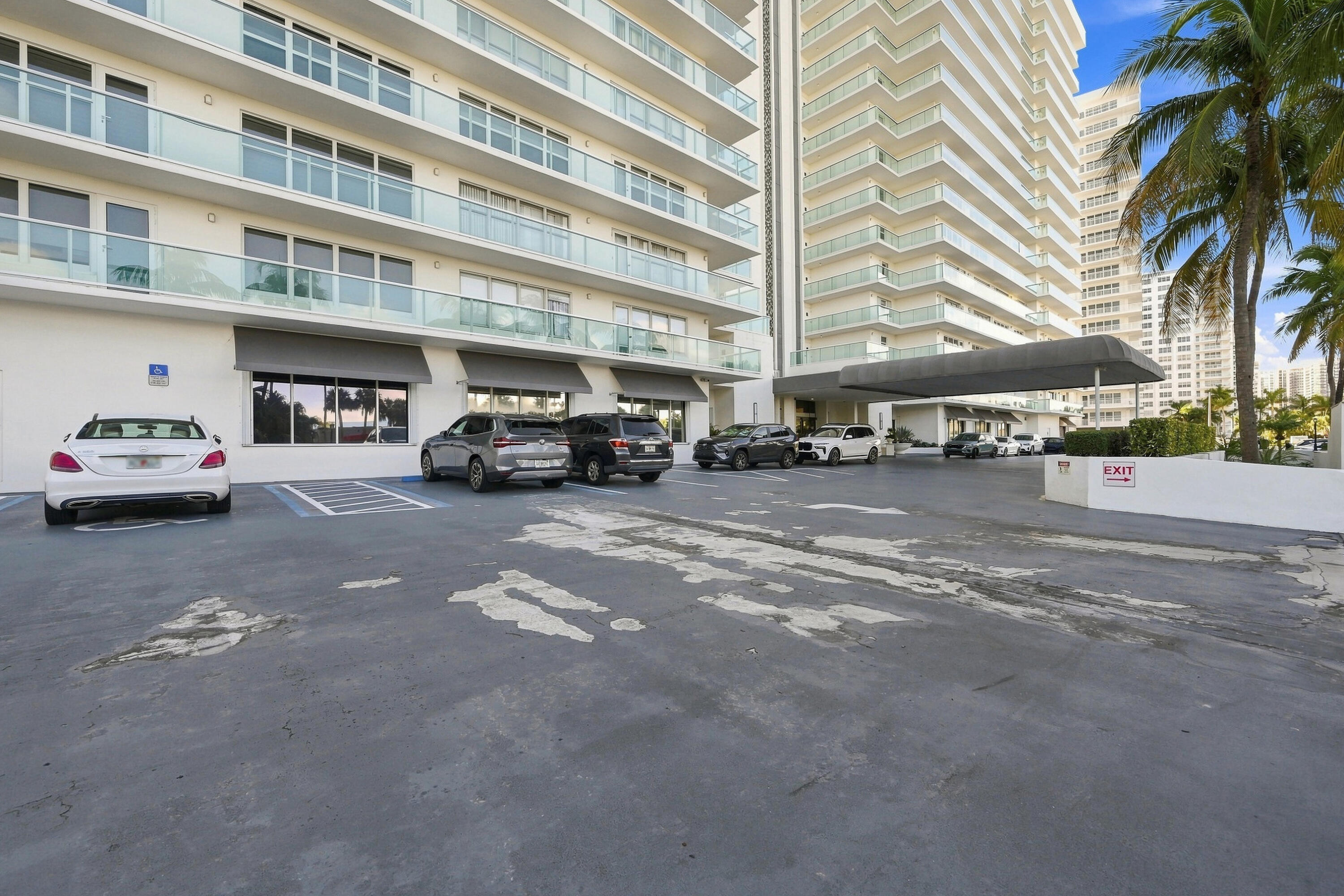 3900 Galt Ocean Drive 2415