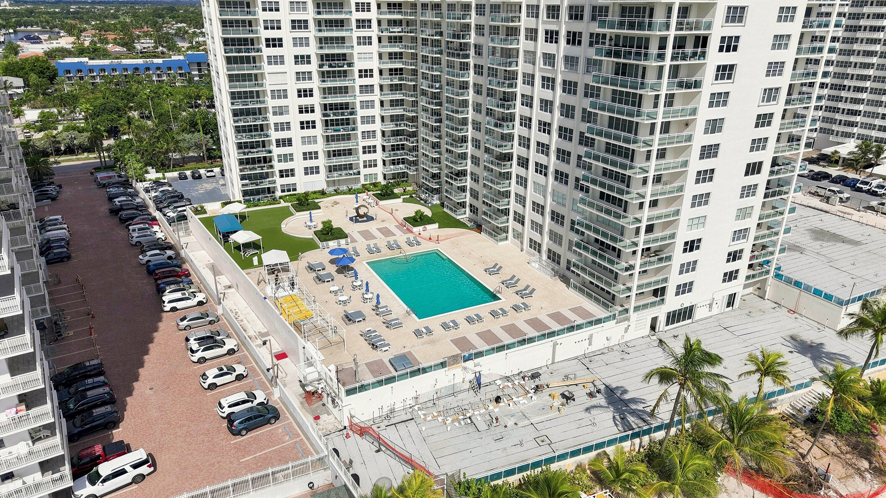 3900 Galt Ocean Drive 2415