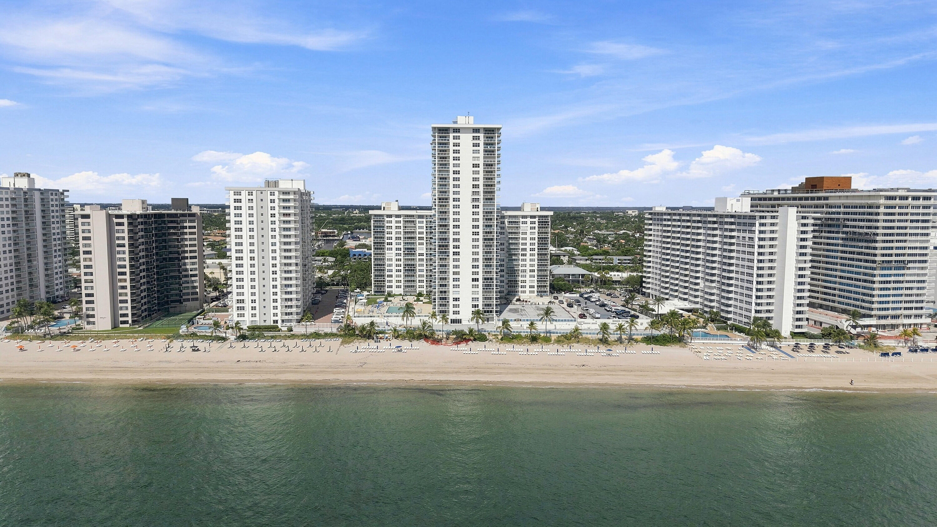 3900 Galt Ocean Drive 2415