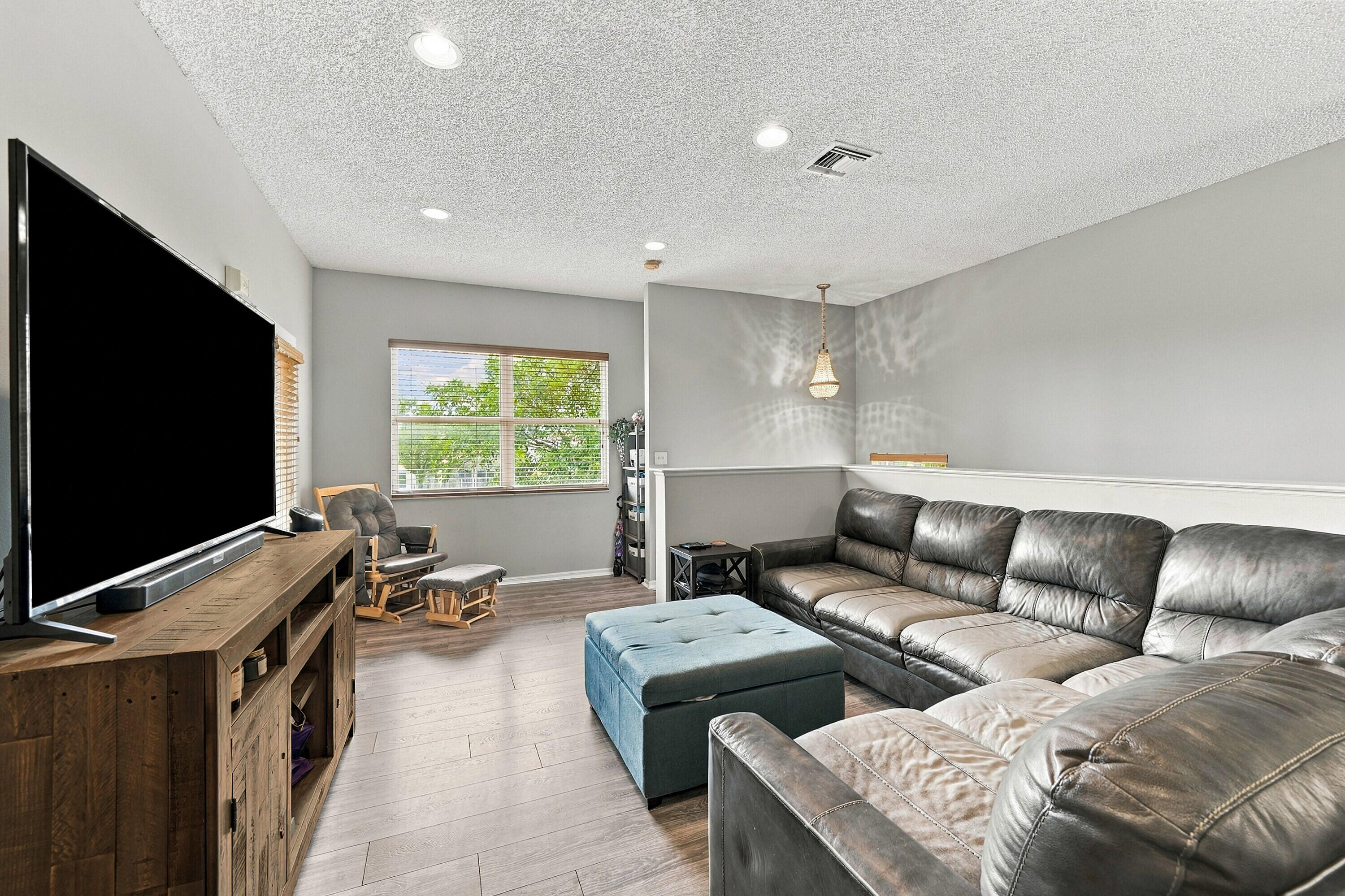 2893 Crestwood Terrace 1204