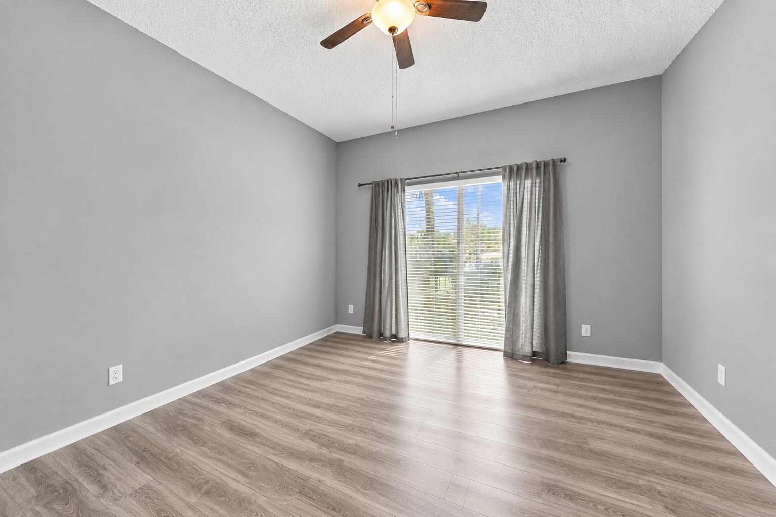 2893 Crestwood Terrace 1204