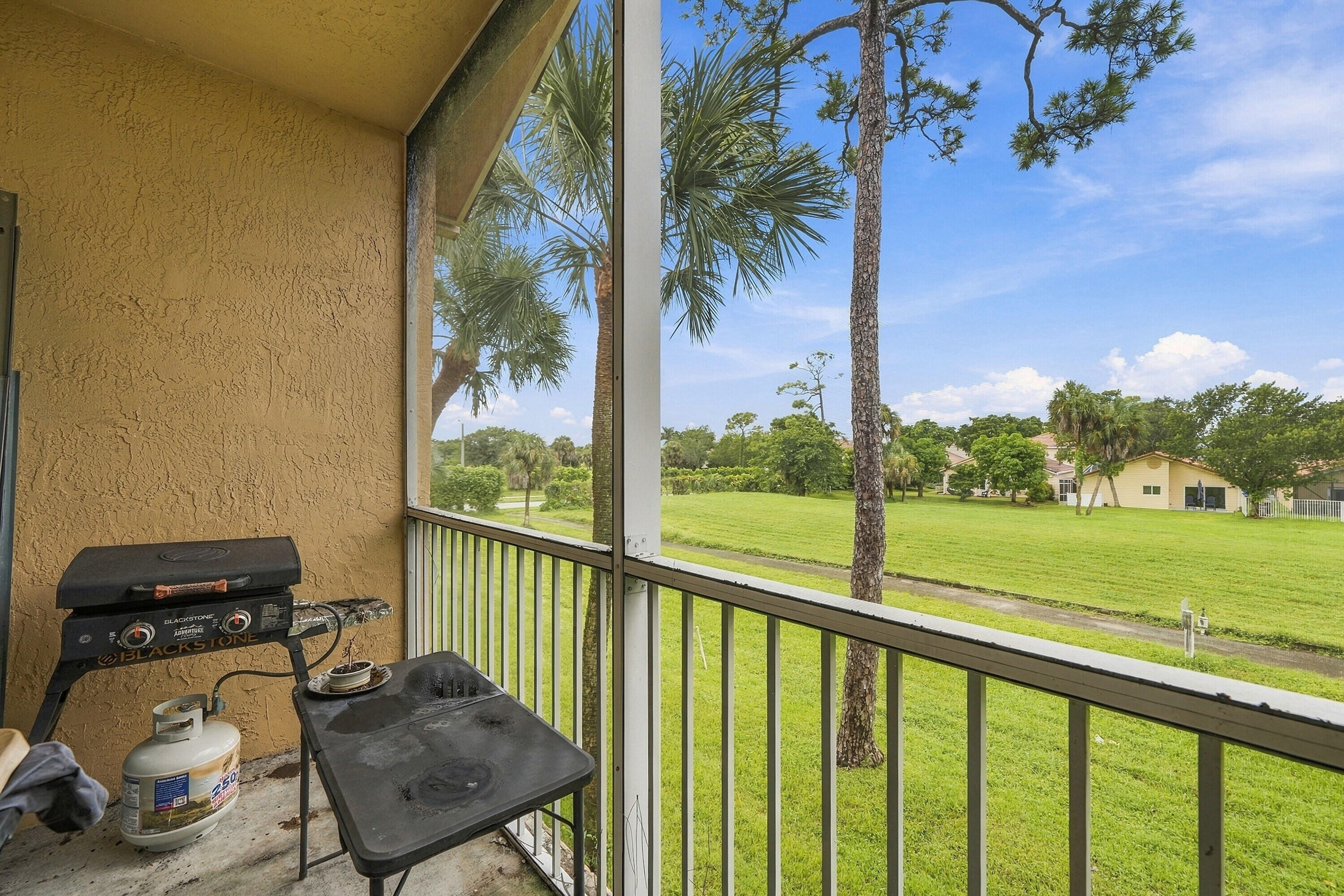 2893 Crestwood Terrace 1204