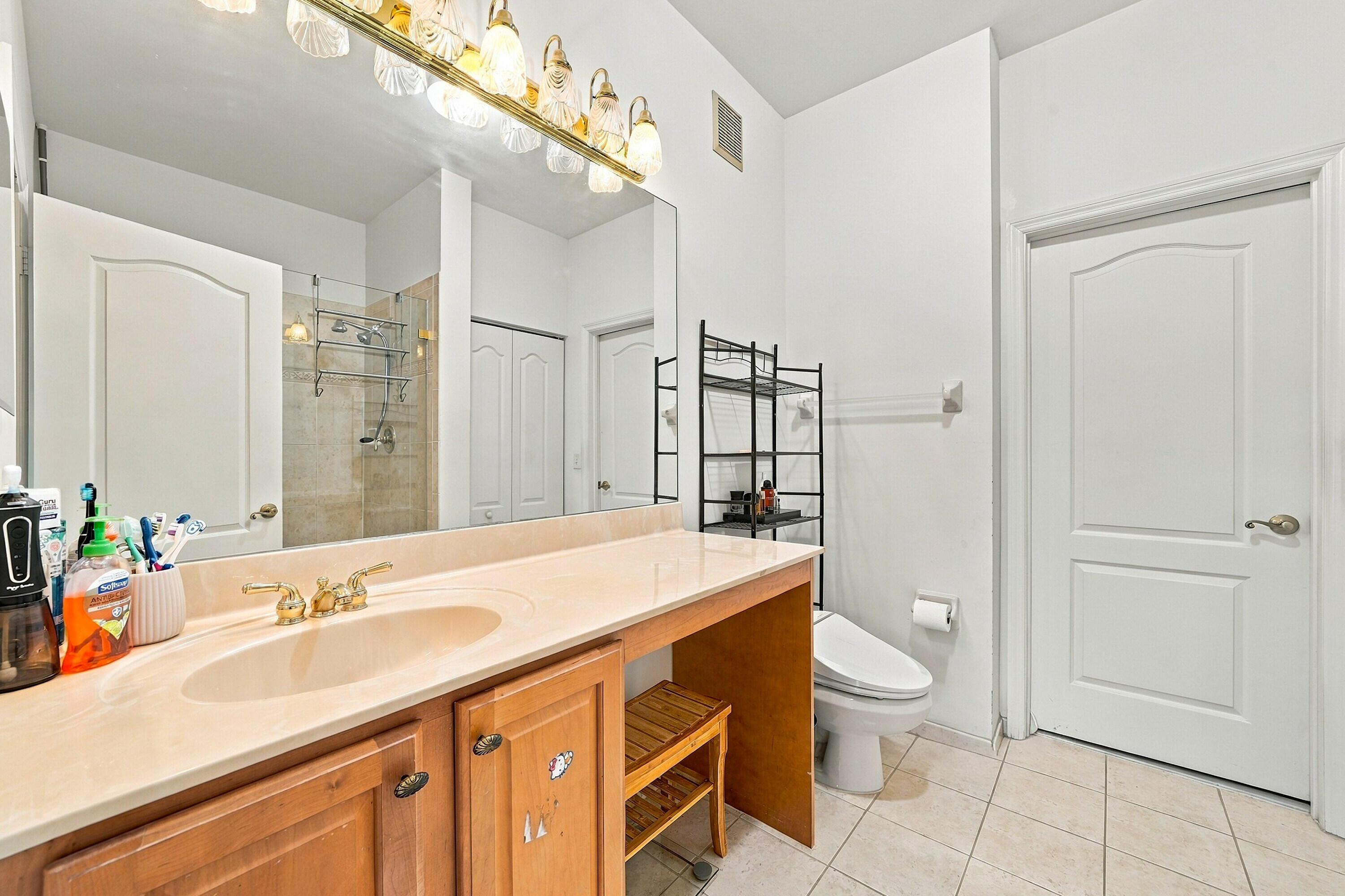 2893 Crestwood Terrace 1204