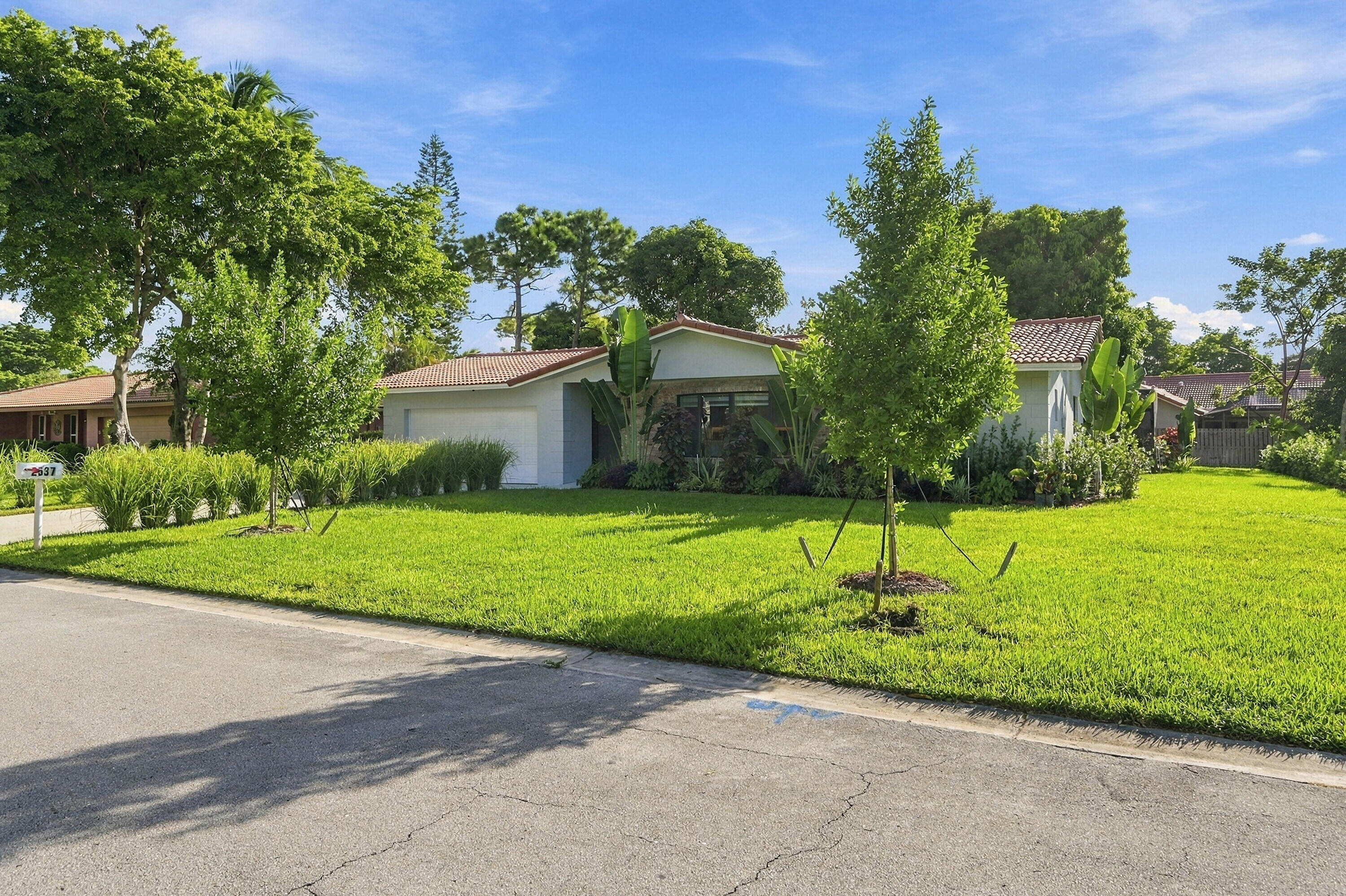 2537 NW 116TH Terrace