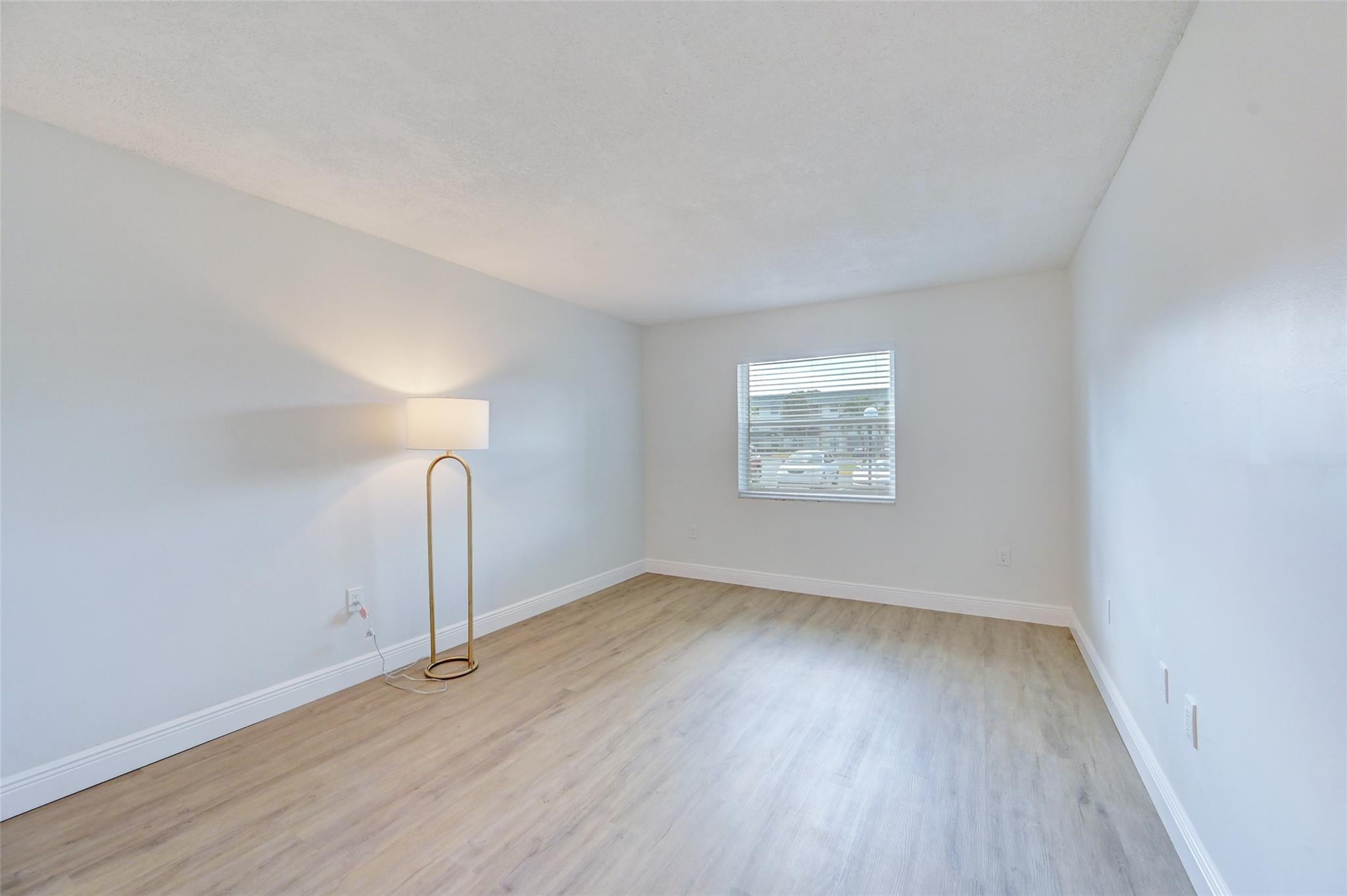 5180 E Sabal Palm Blvd Unit: 136