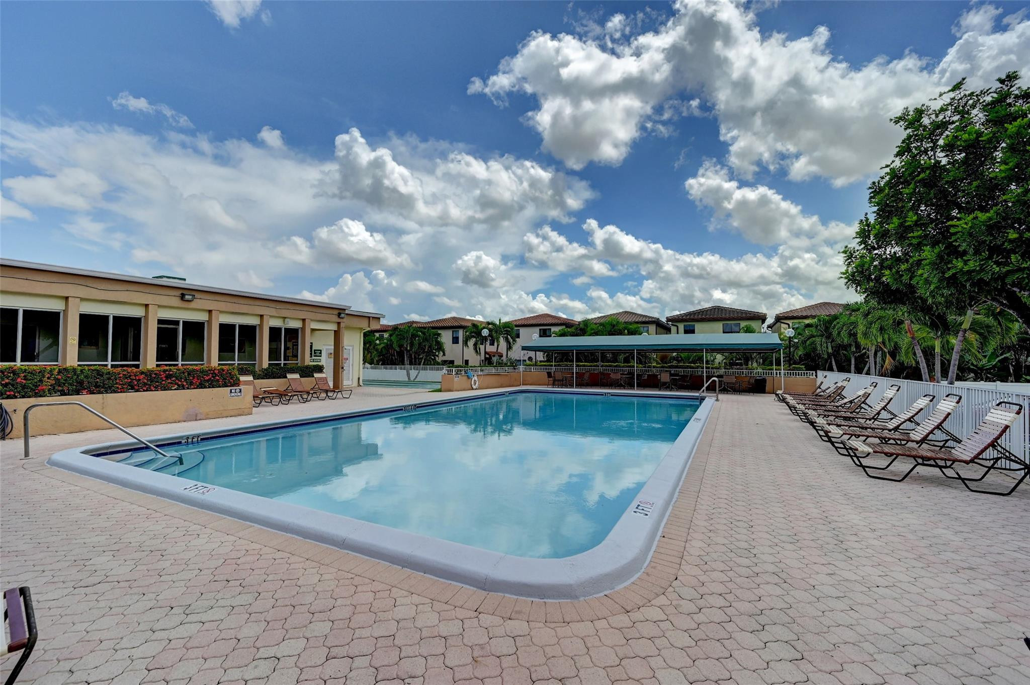 5180 E Sabal Palm Blvd Unit: 136