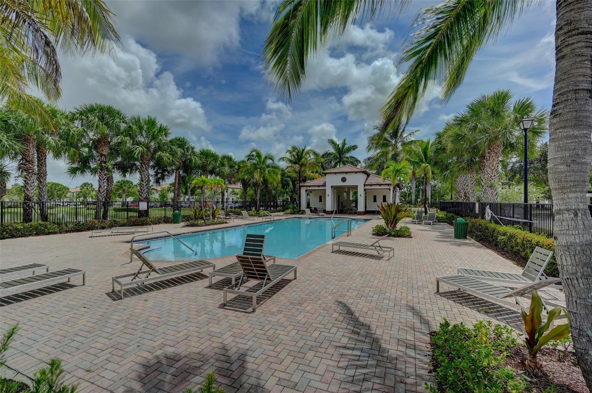 4680 Mimosa Pl Unit: 816