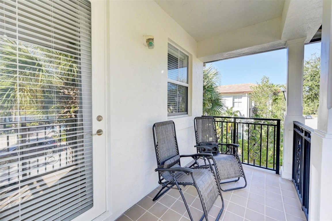 4680 Mimosa Pl Unit: 816