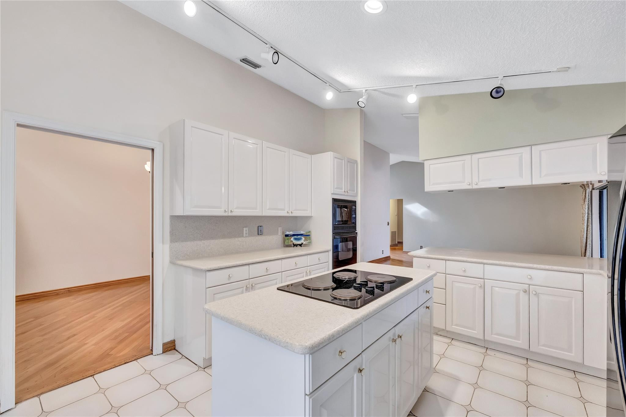 5133 NW 84th Rd