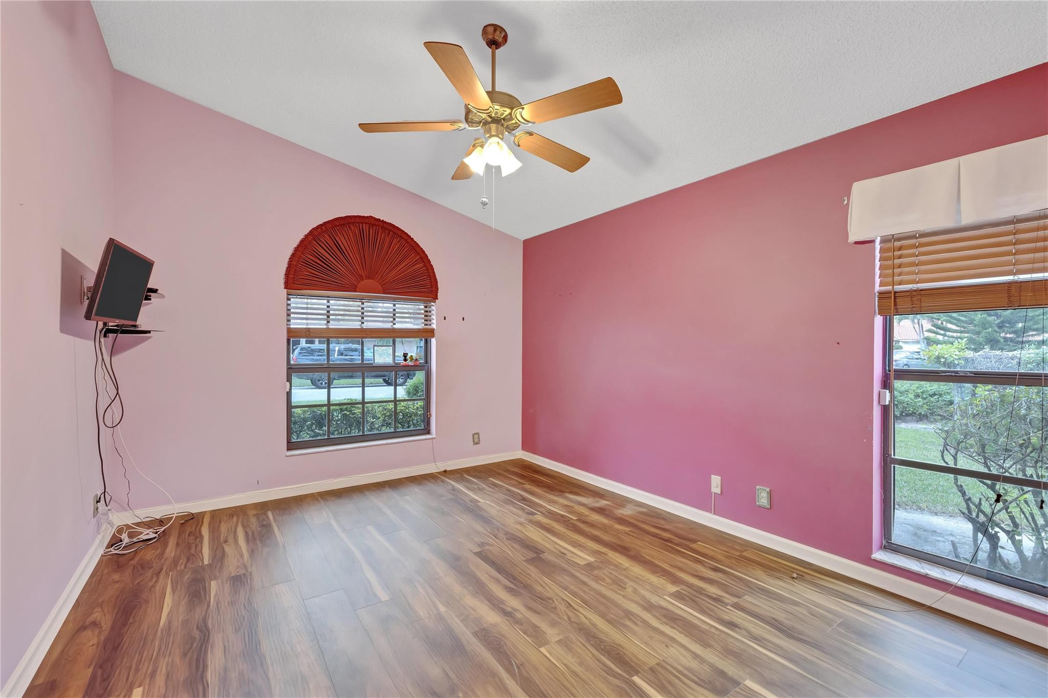 5133 NW 84th Rd