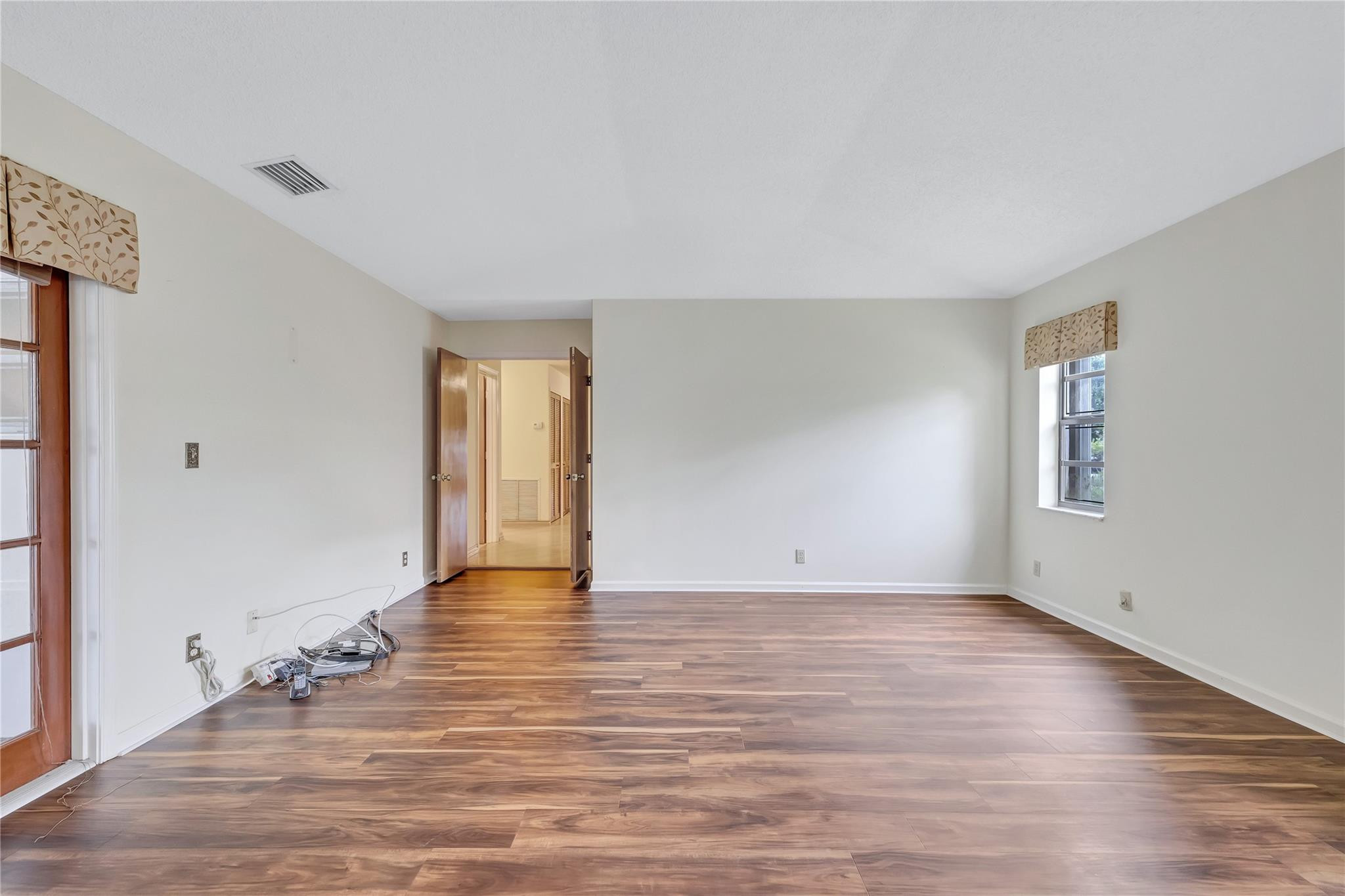5133 NW 84th Rd