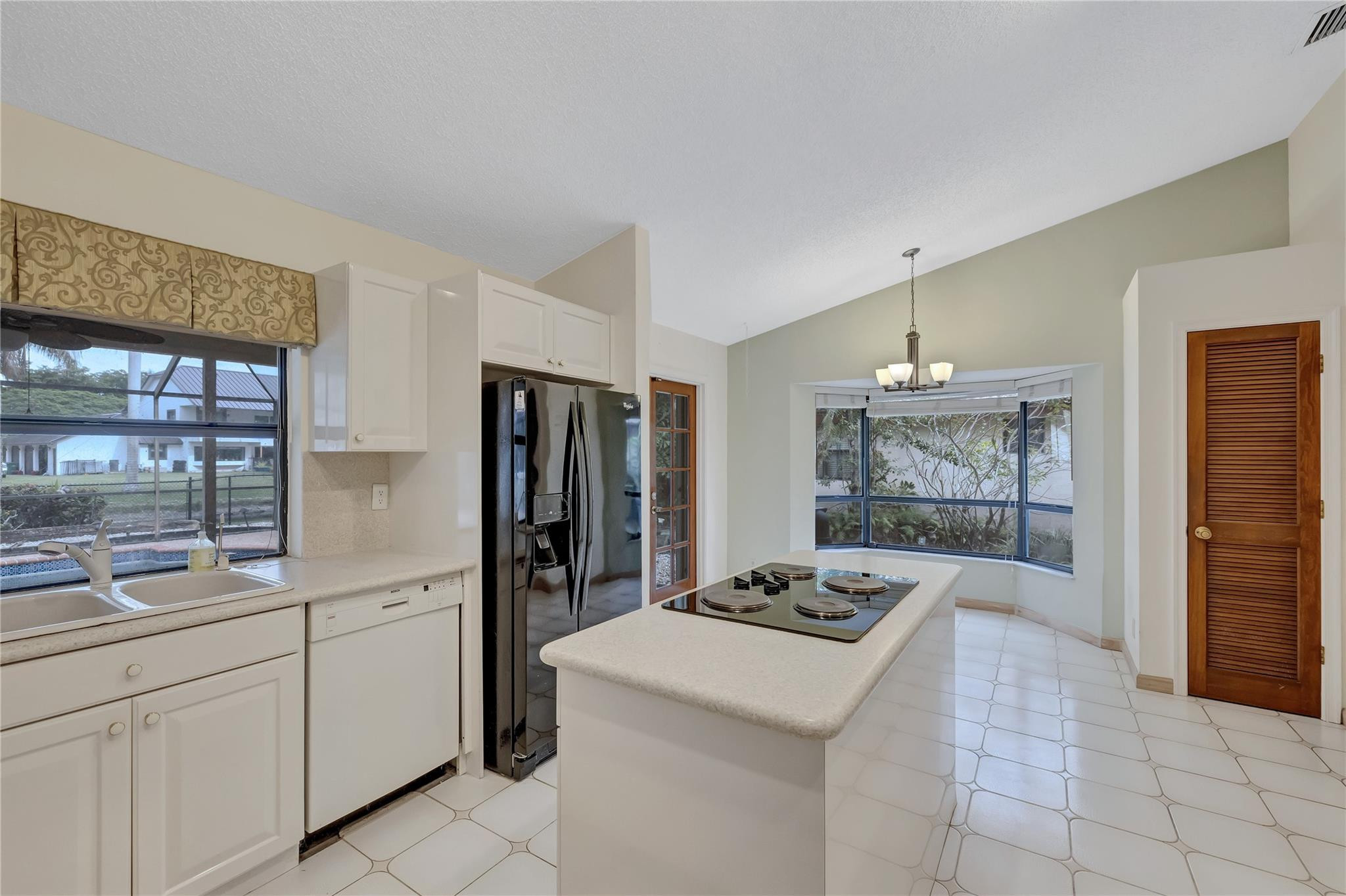 5133 NW 84th Rd