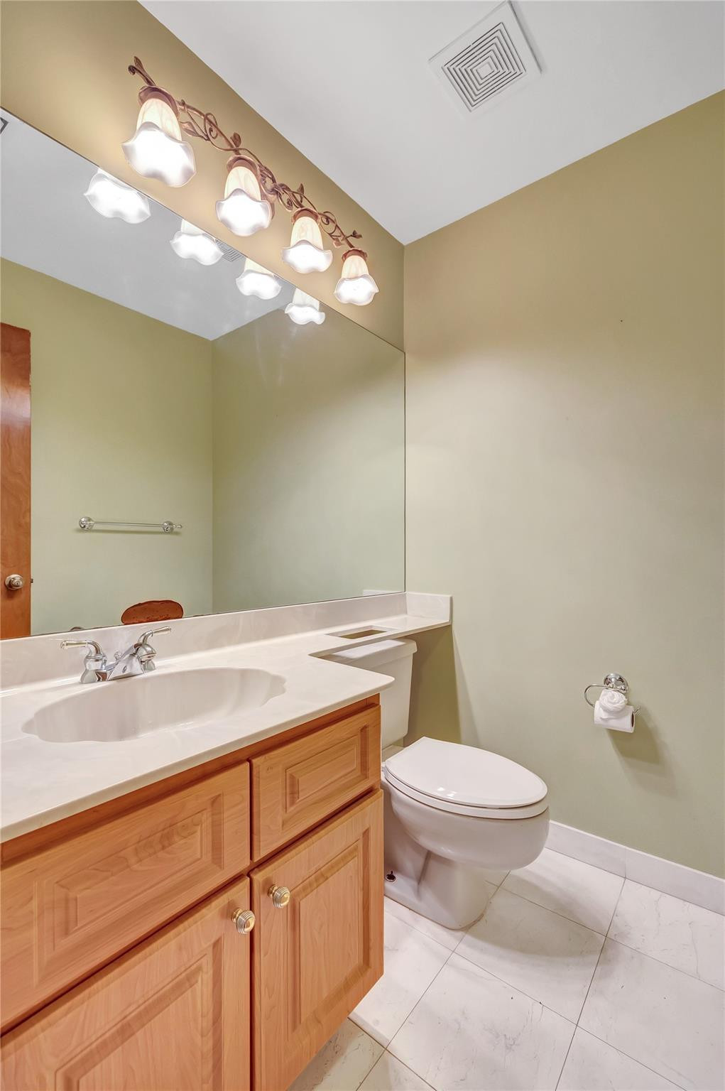 5133 NW 84th Rd