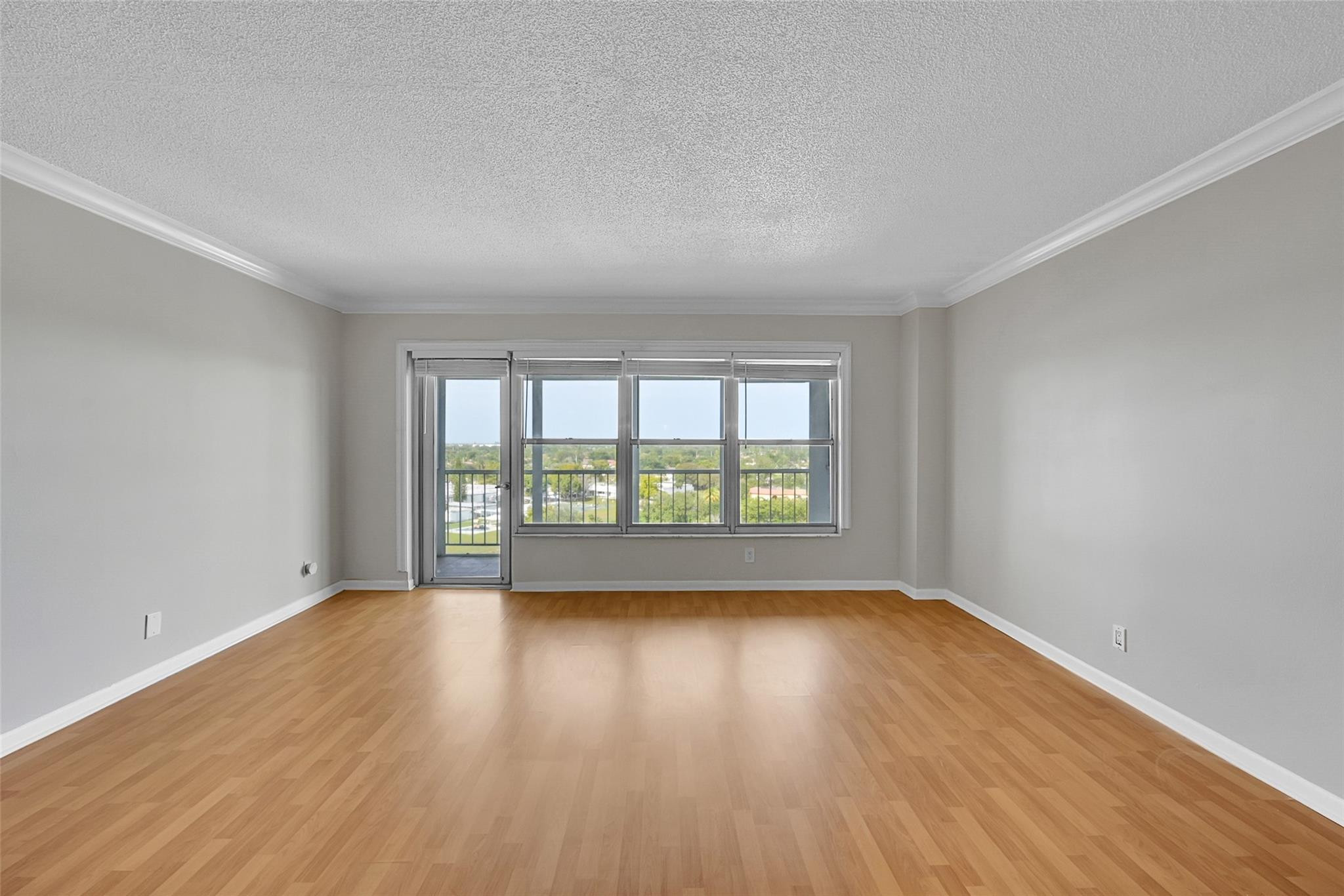 10777 W Sample Rd Unit: 1010