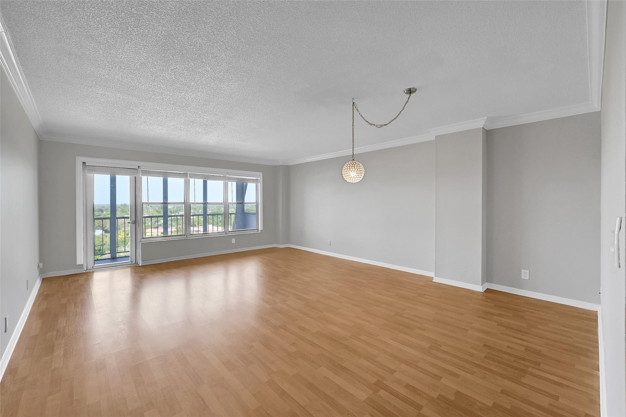 10777 W Sample Rd Unit: 1010