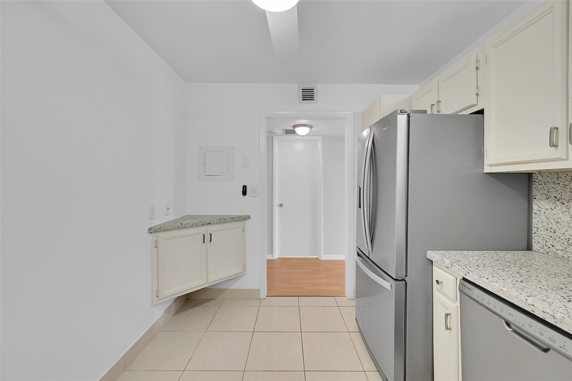 10777 W Sample Rd Unit: 1010