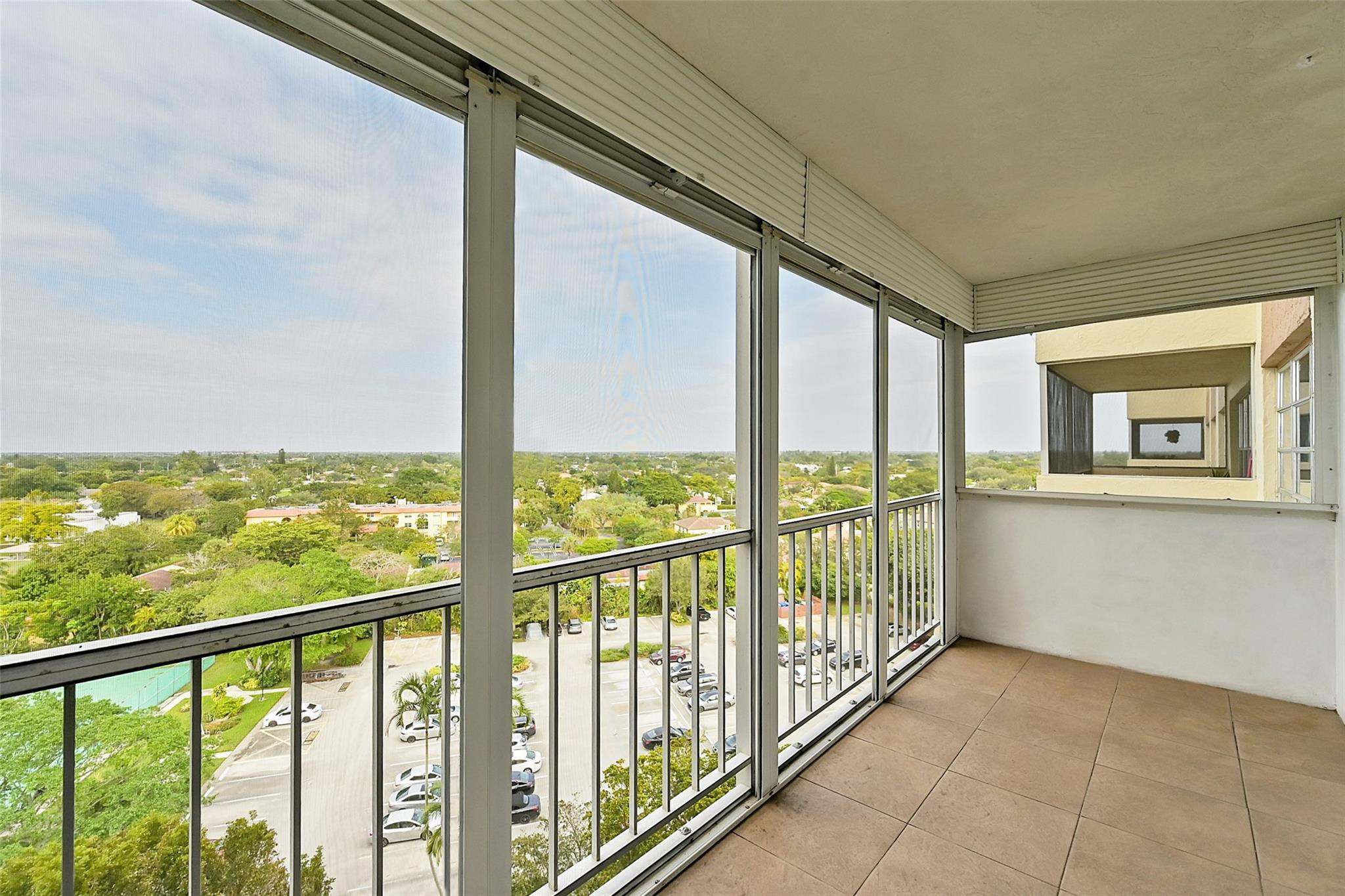 10777 W Sample Rd Unit: 1010