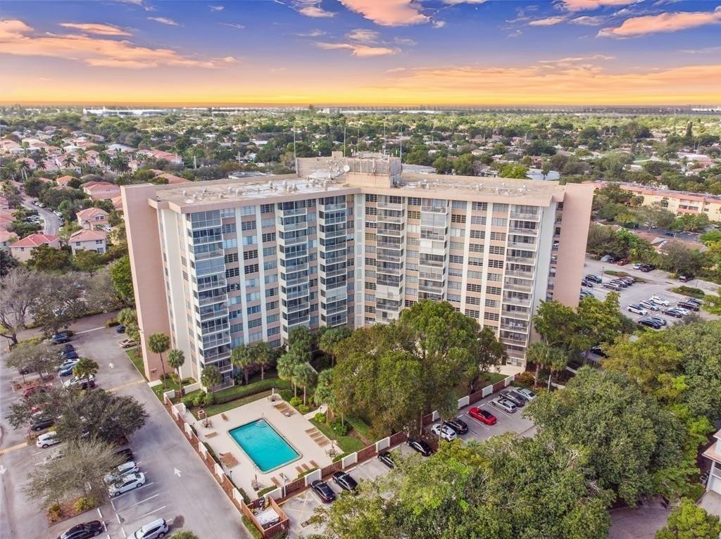 10777 W Sample Rd Unit: 1010