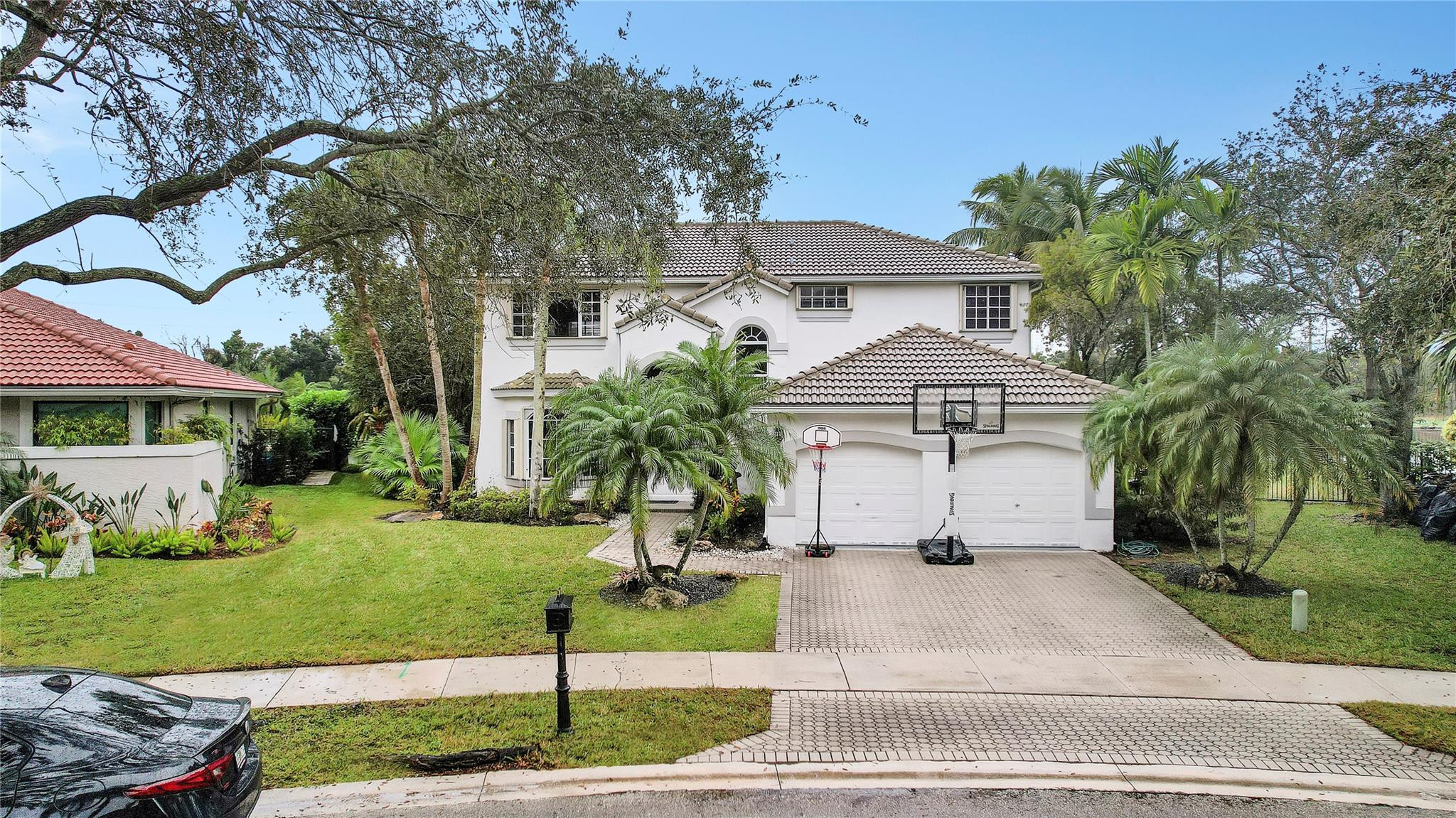 2793 Oakbrook Dr