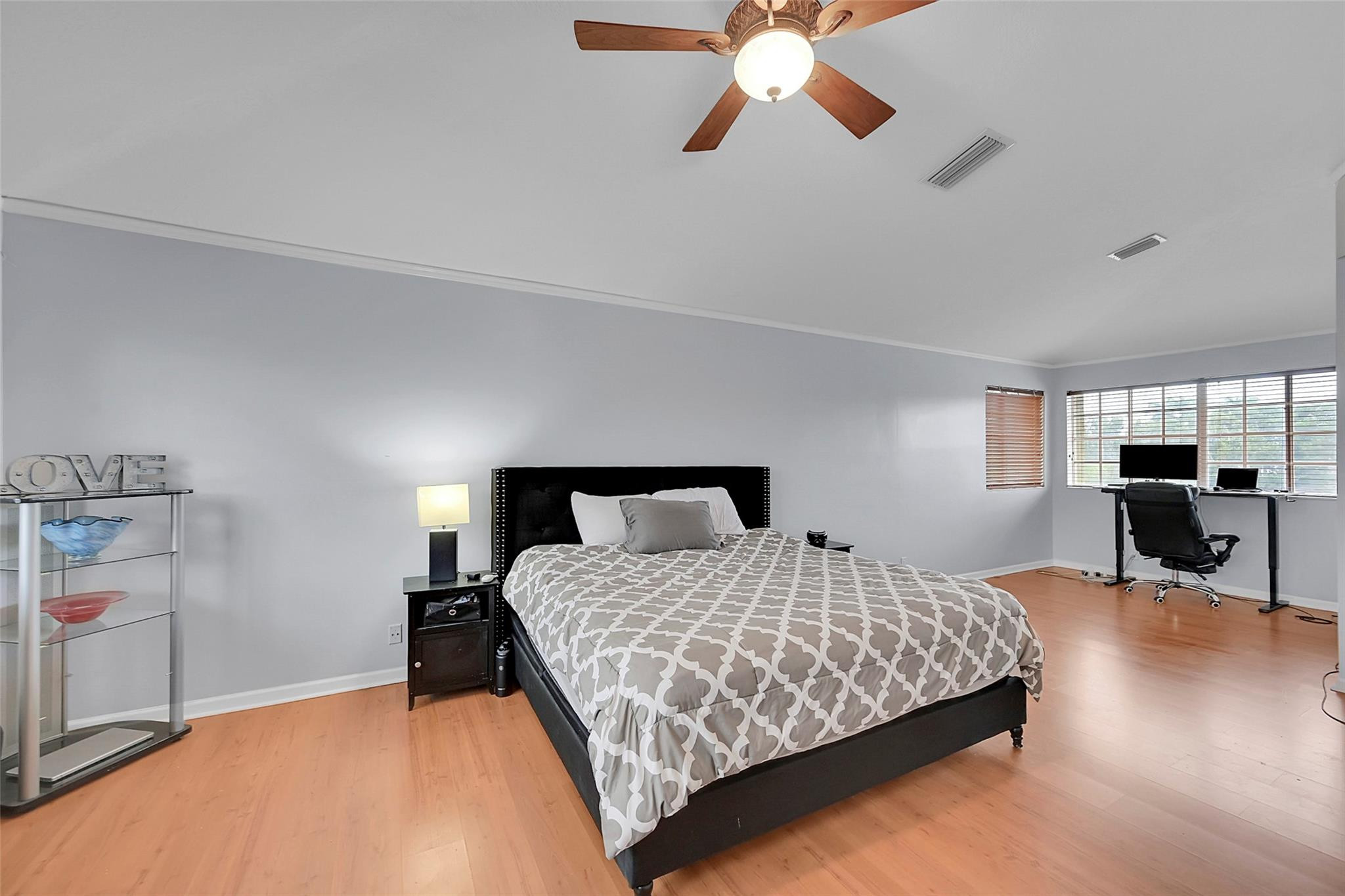 2793 Oakbrook Dr