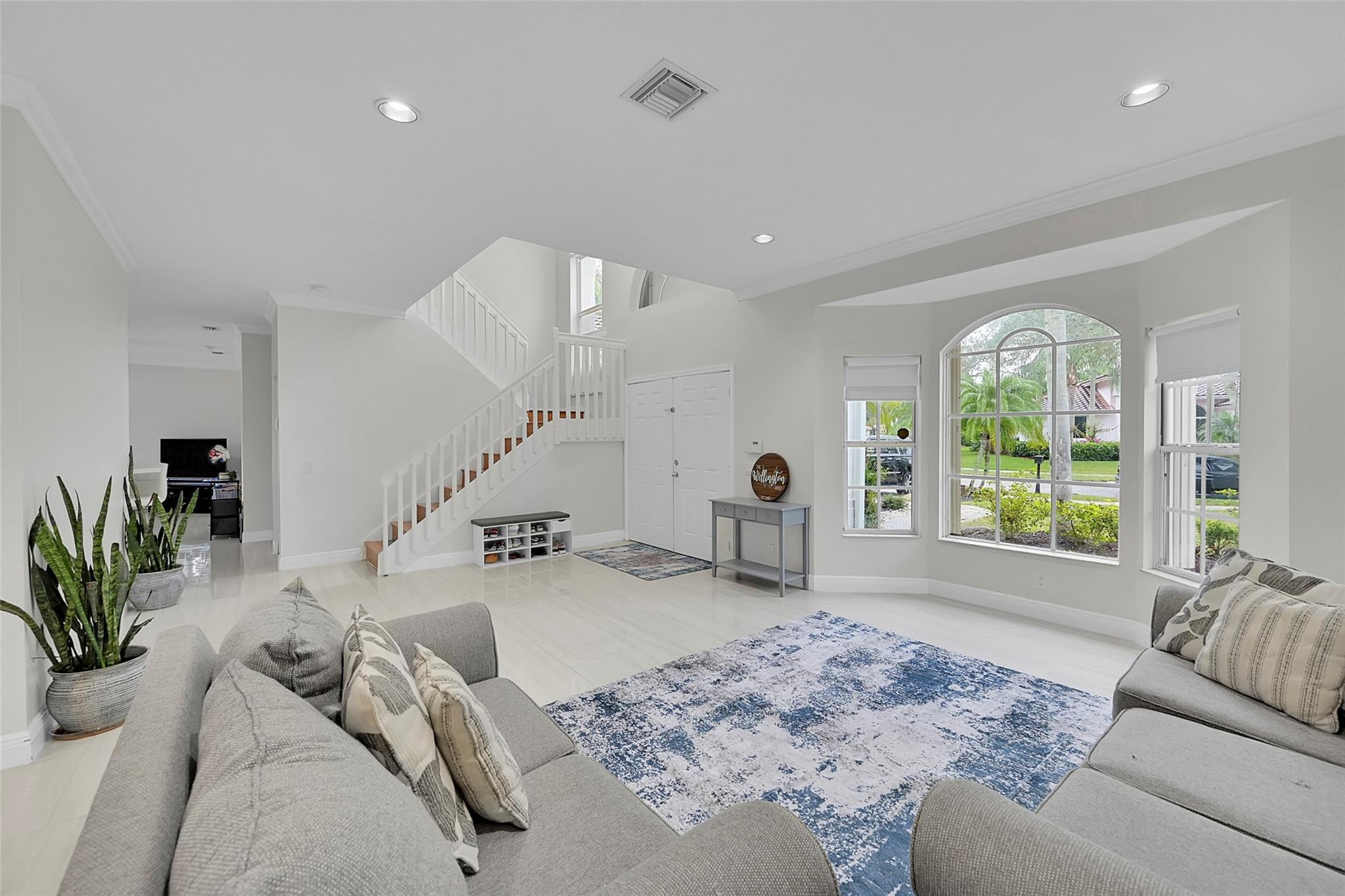 2793 Oakbrook Dr