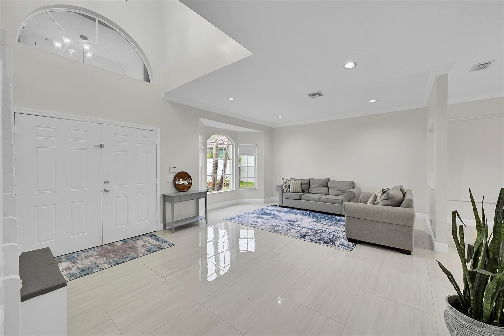 2793 Oakbrook Dr