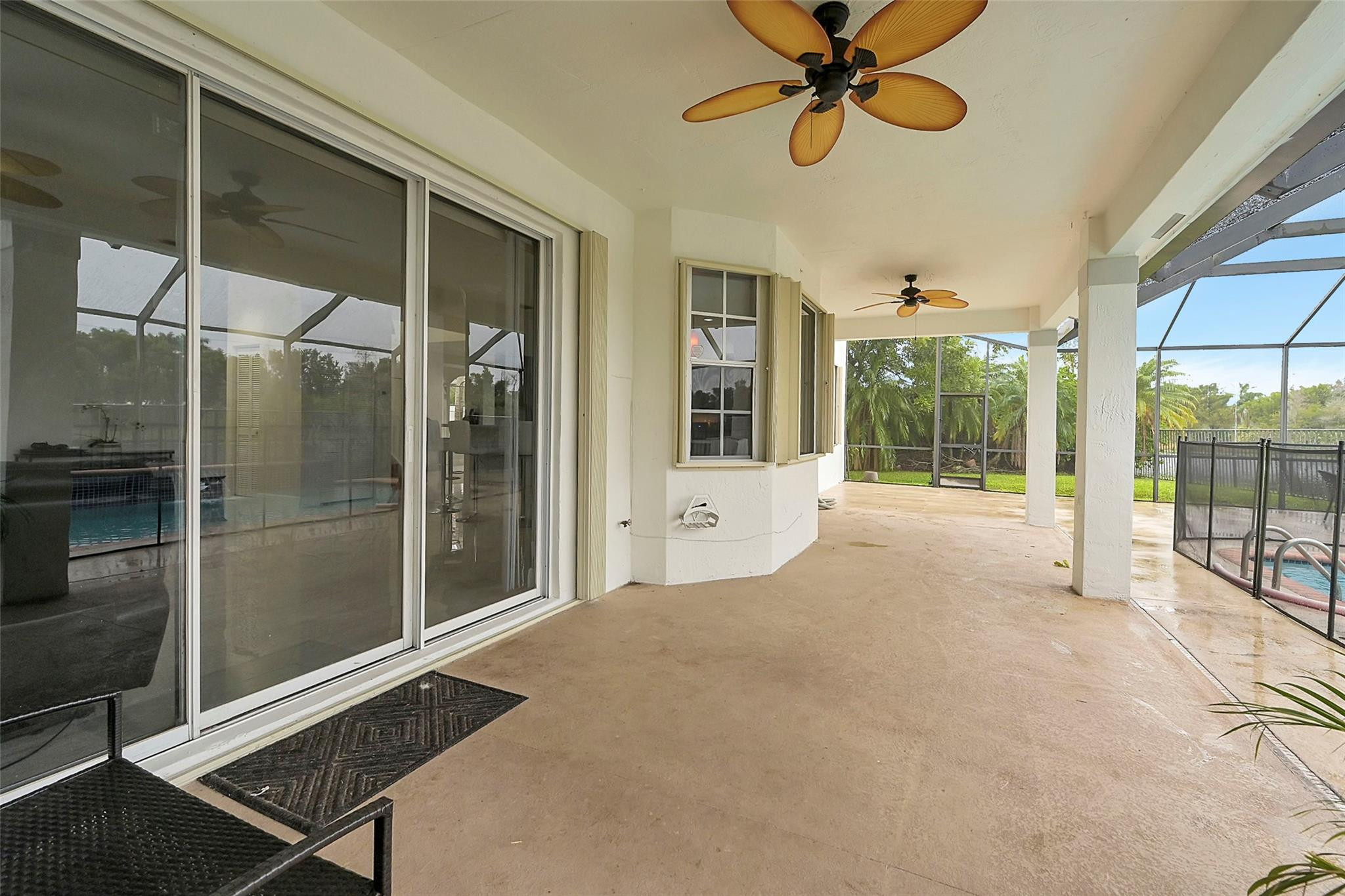 2793 Oakbrook Dr